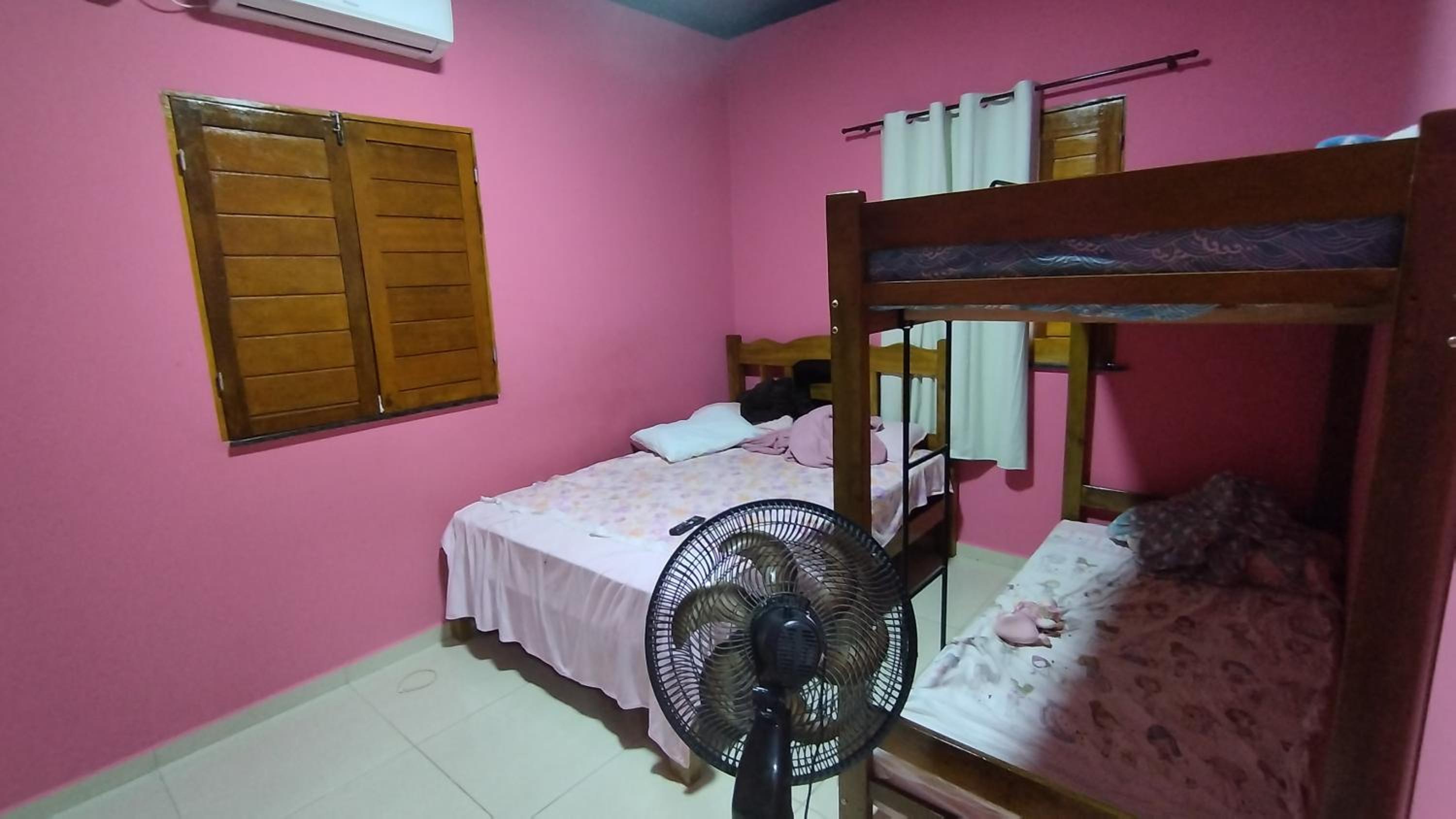 One-Bedroom House photo 1