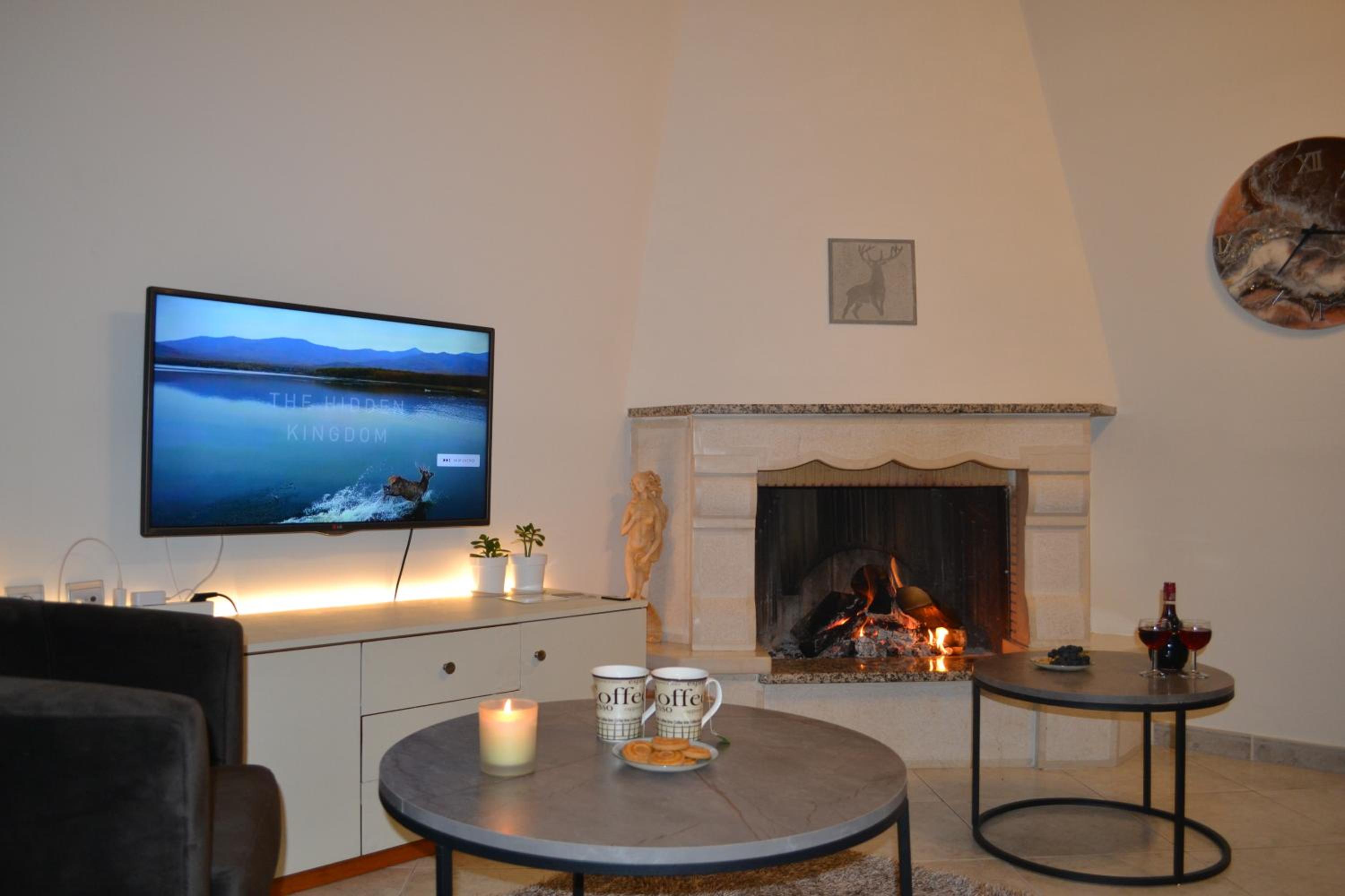 Apartment with View and Balcony photo 1