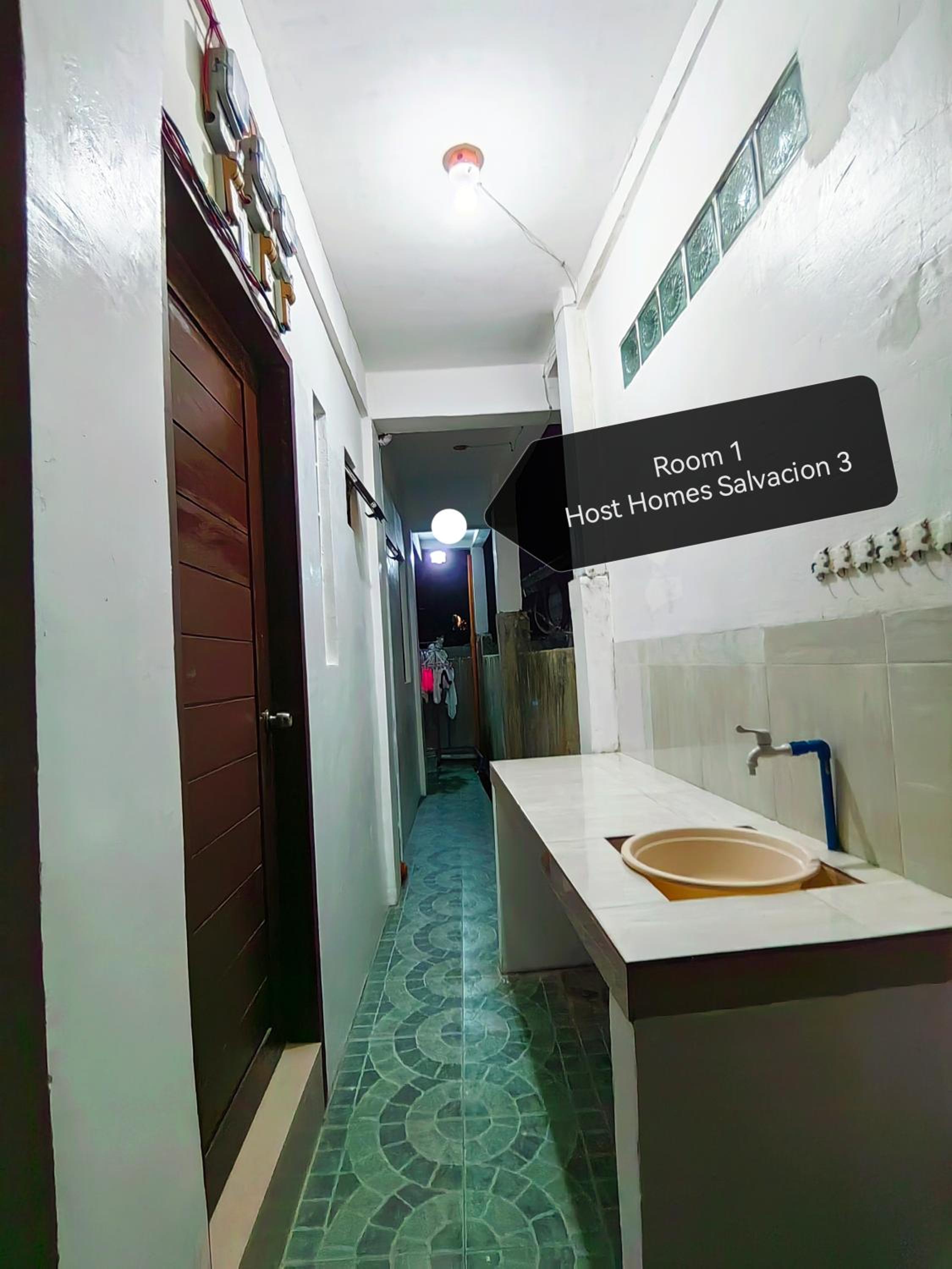 Double Room With Private Bathroom photo 3