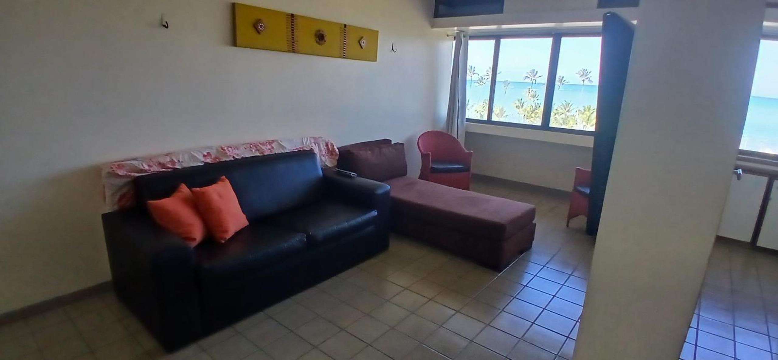 One-Bedroom Apartment with Sea View photo 3
