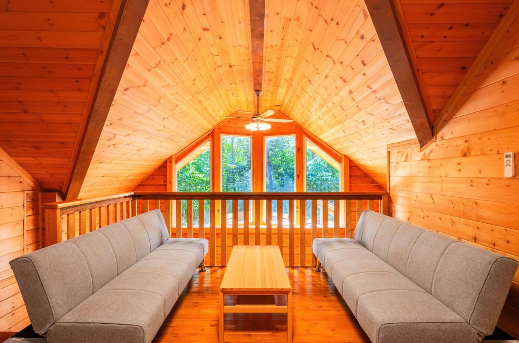 Three-Bedroom Chalet photo 1
