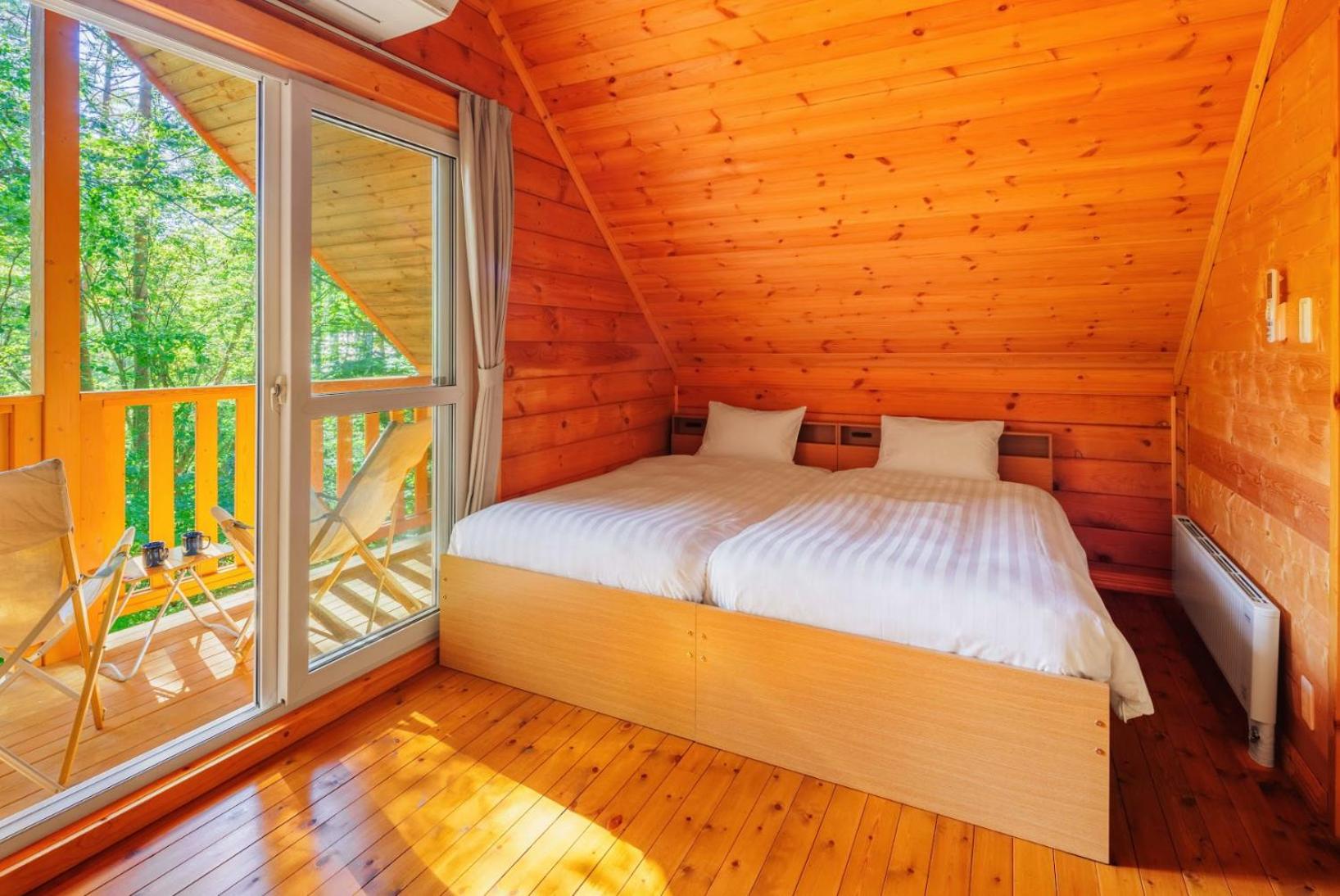 Three-Bedroom Chalet photo 3
