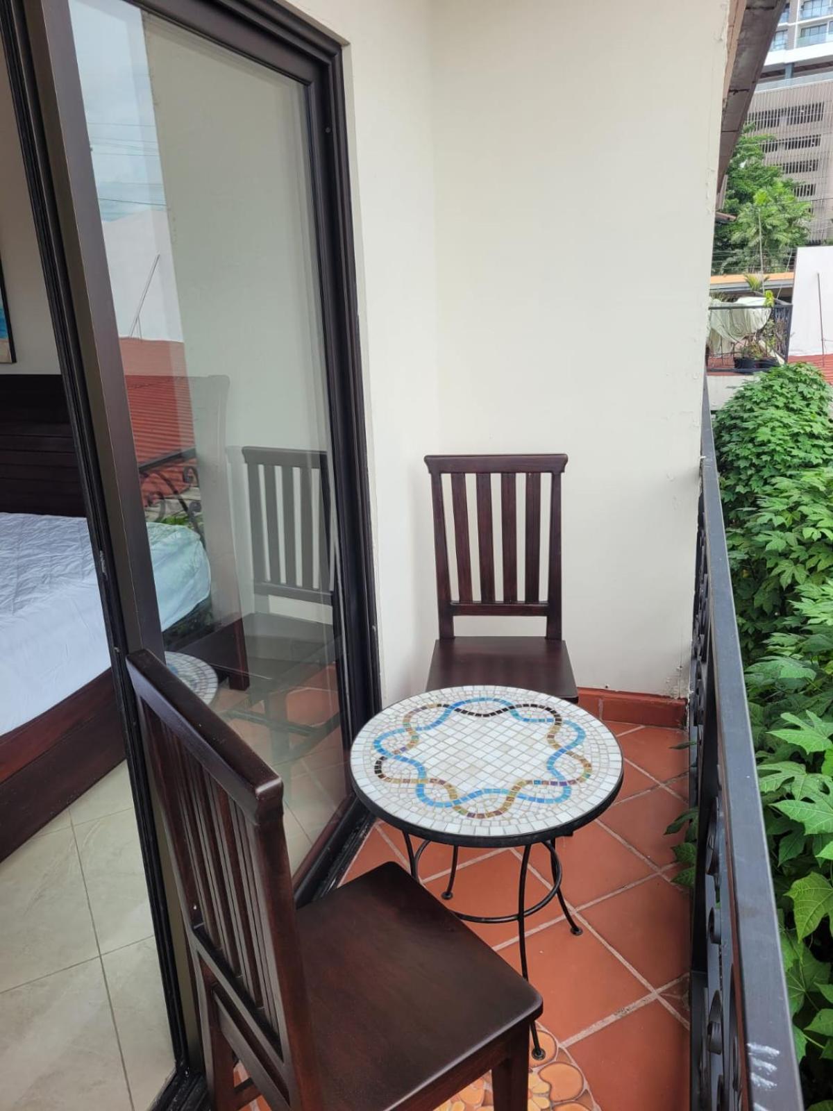 Quadruple Room with Private Bathroom