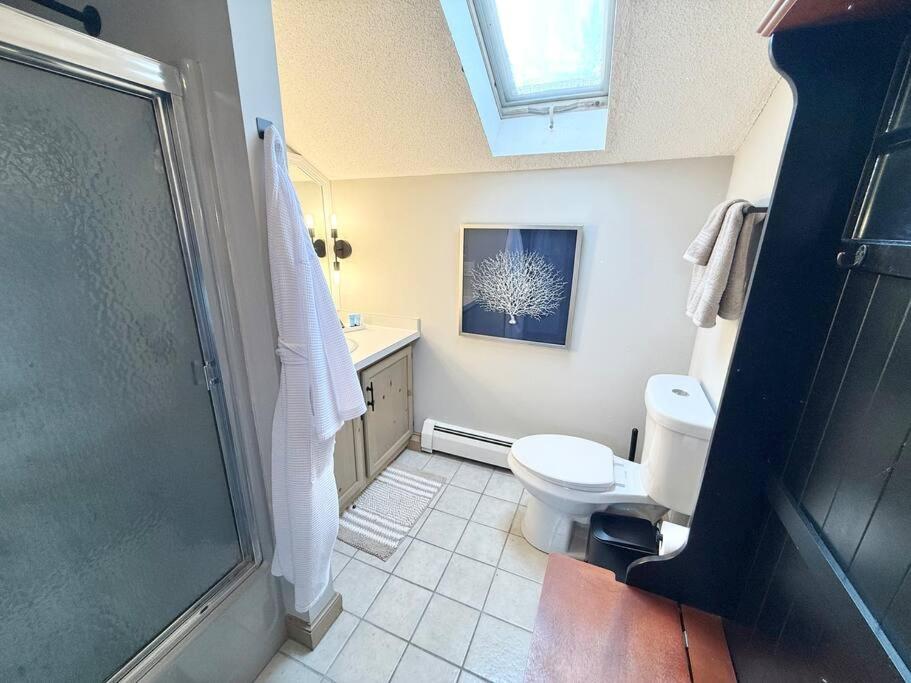 Three-Bedroom House photo 2