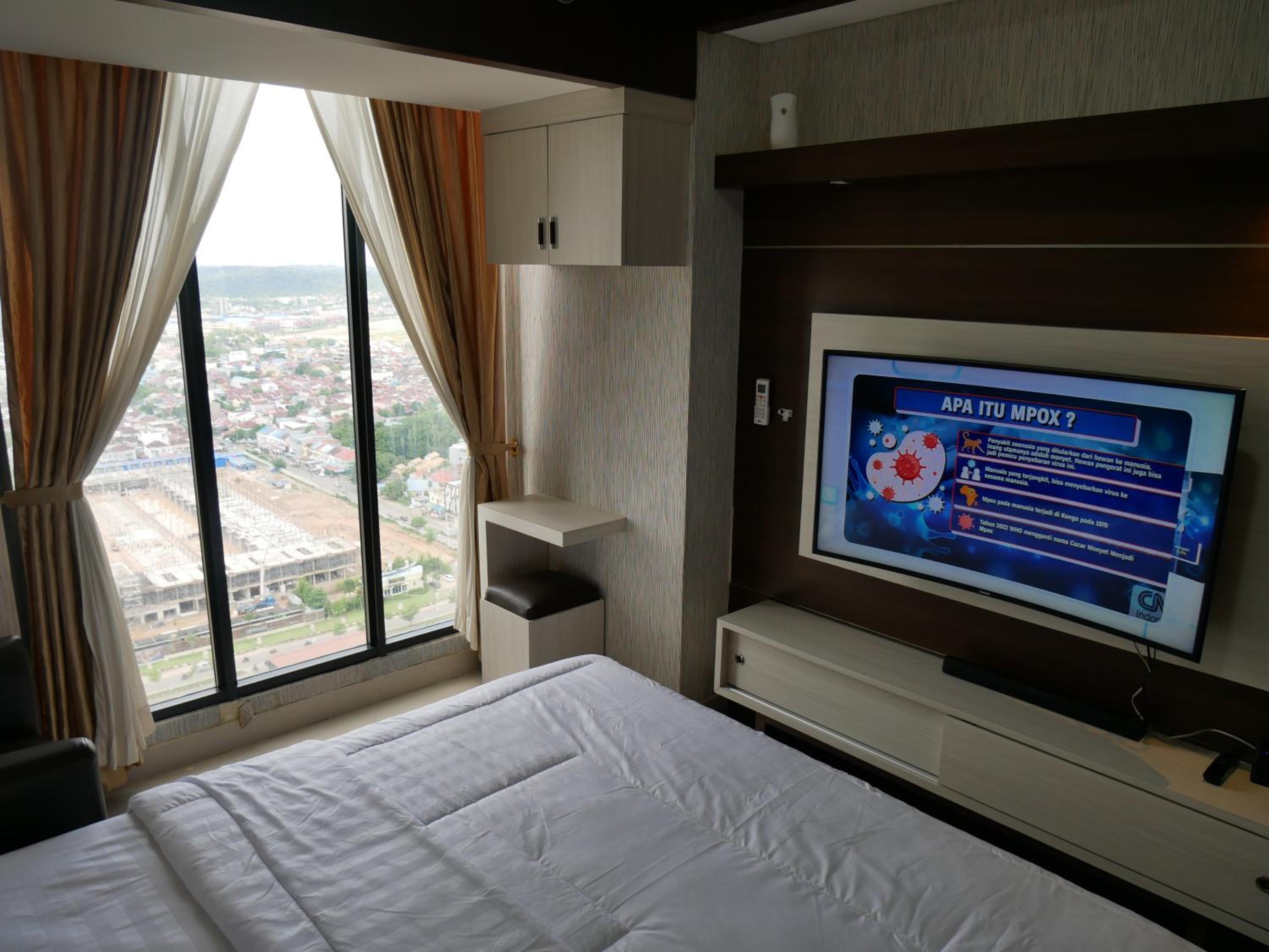 King Suite - Photo 2
