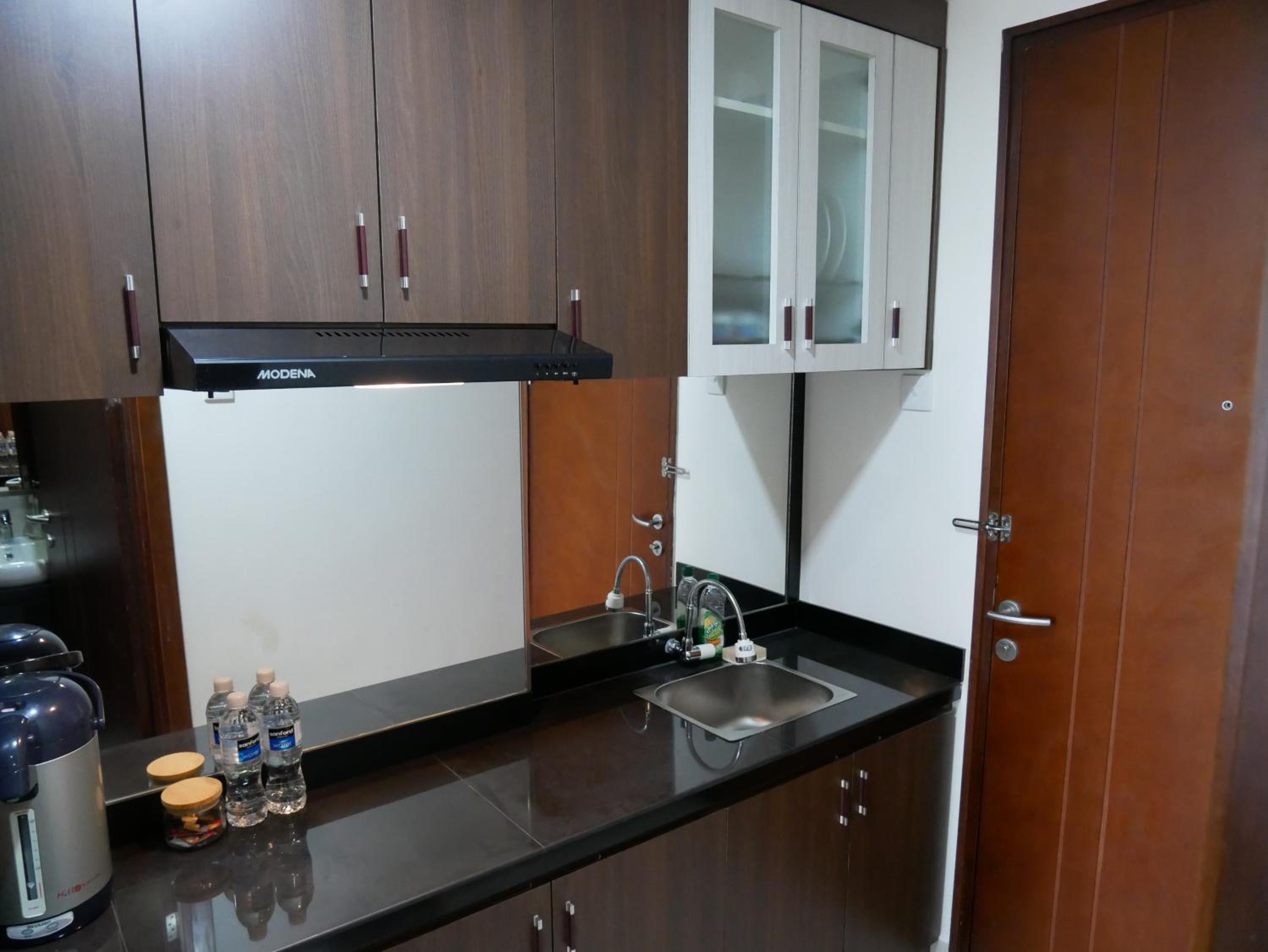 King Suite - Photo 7