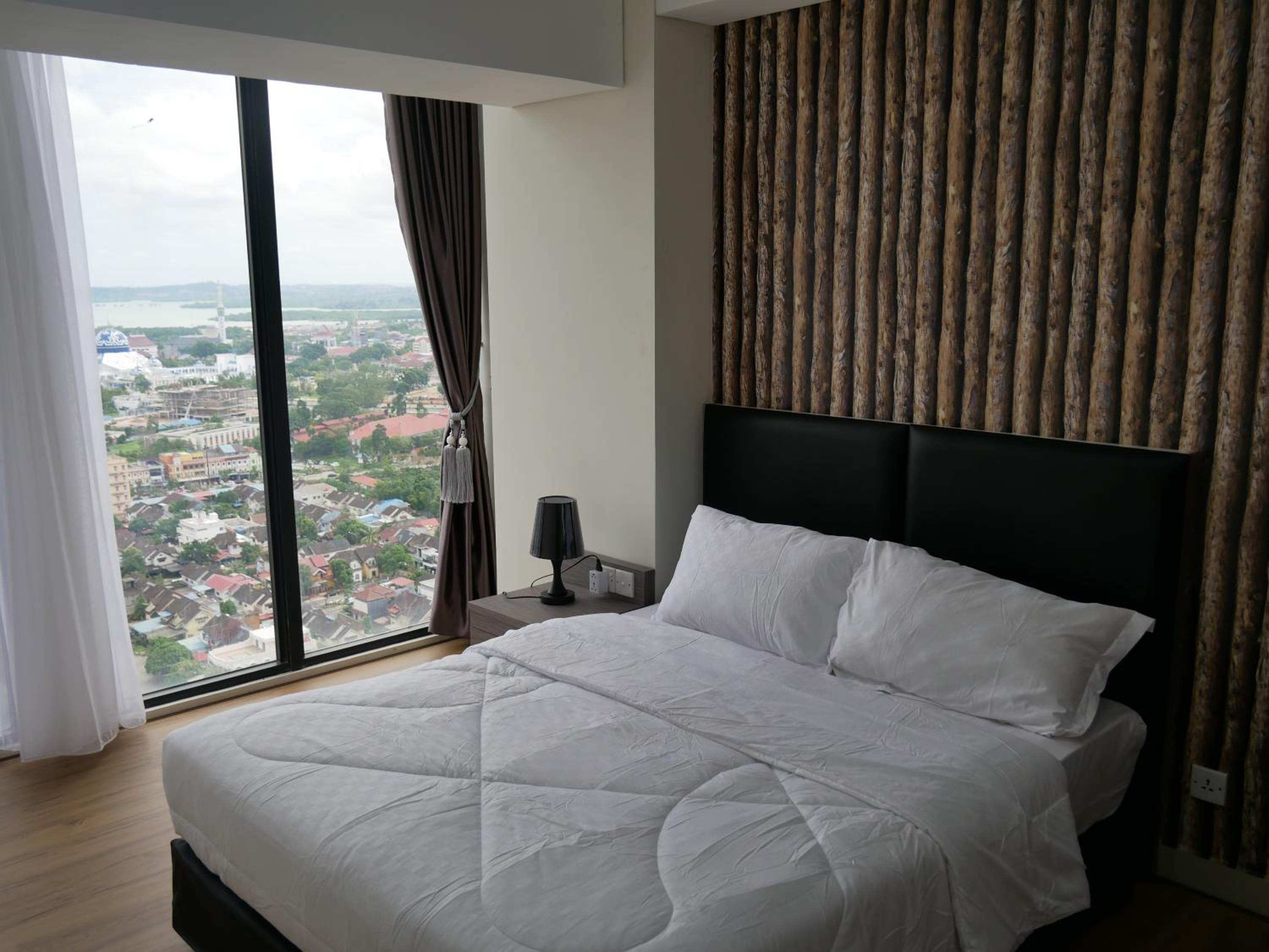 Apartment with Sea View - Photo 7
