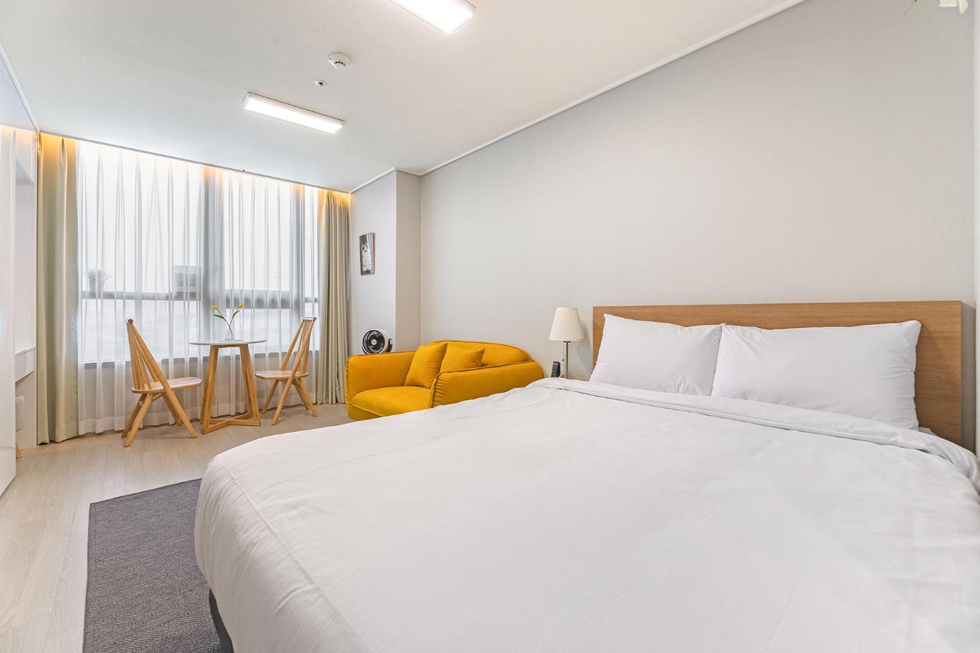 Deluxe Room - Photo 2