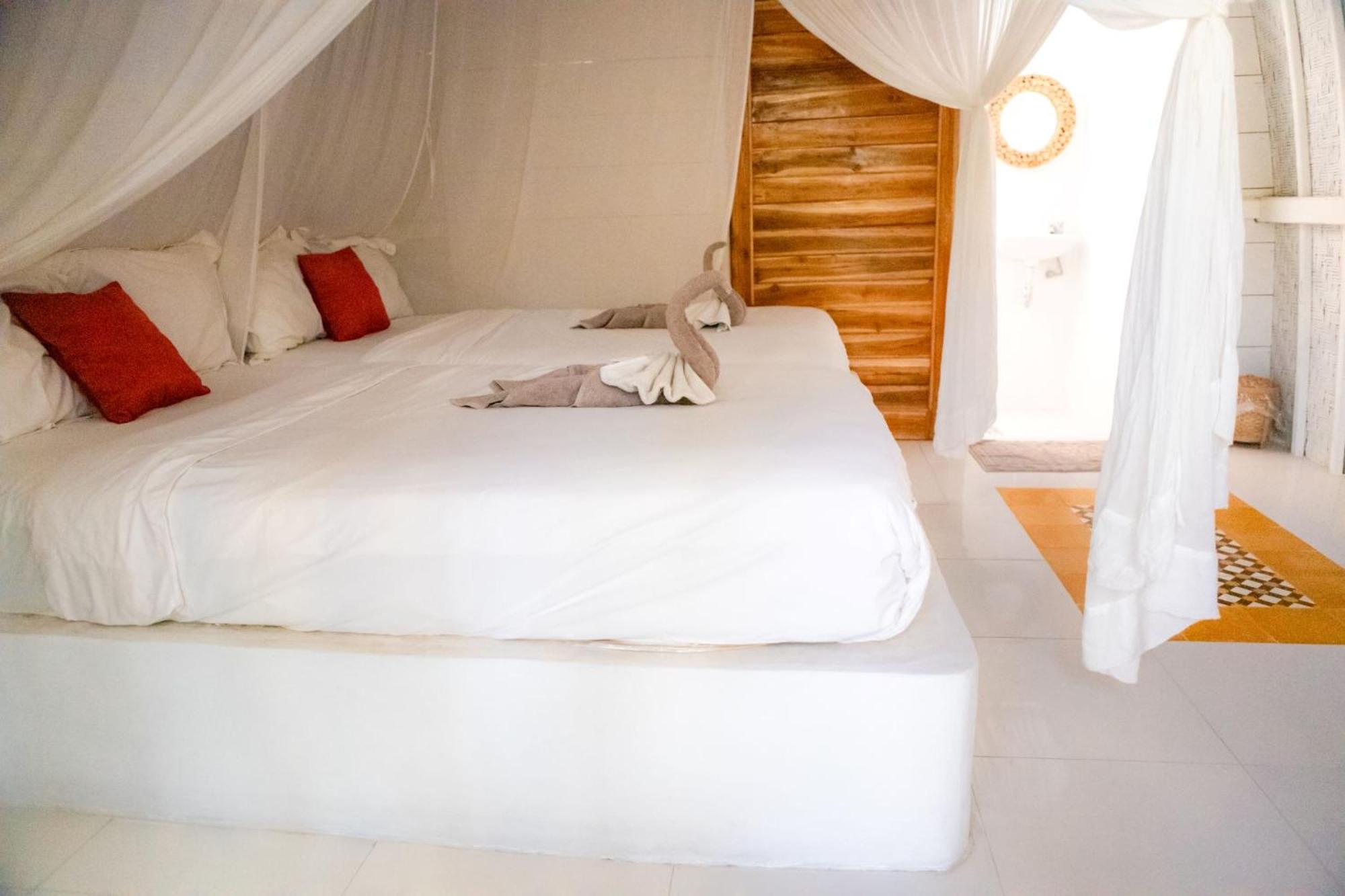 Double Room - Photo 6