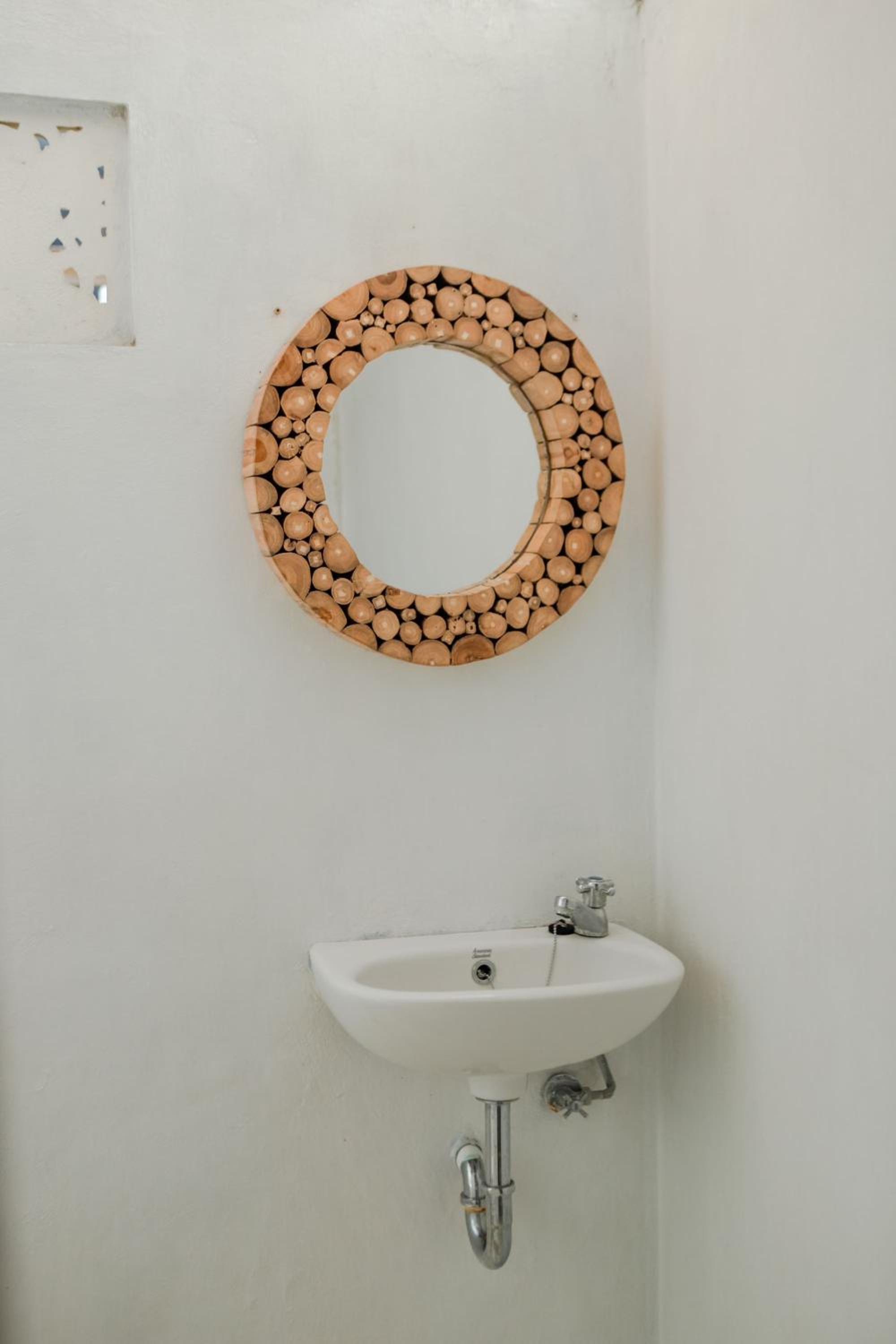Double Room - Photo 31