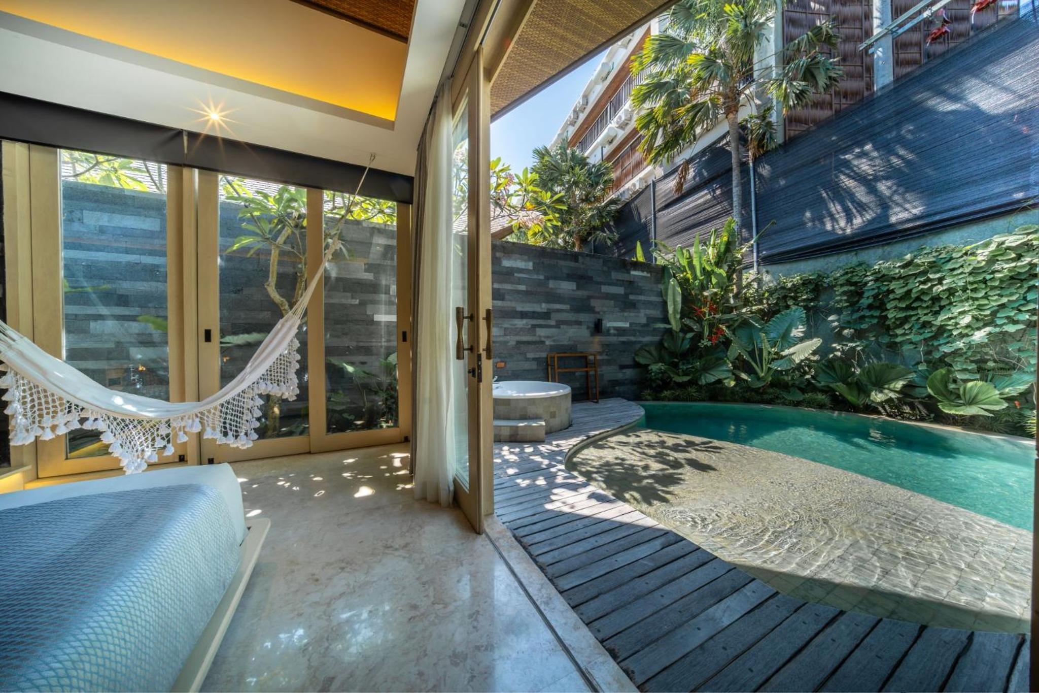 Smart One-Bedroom Villa With Private Pool & Jacuzzi – Active Neighborhood Location - Photo 1