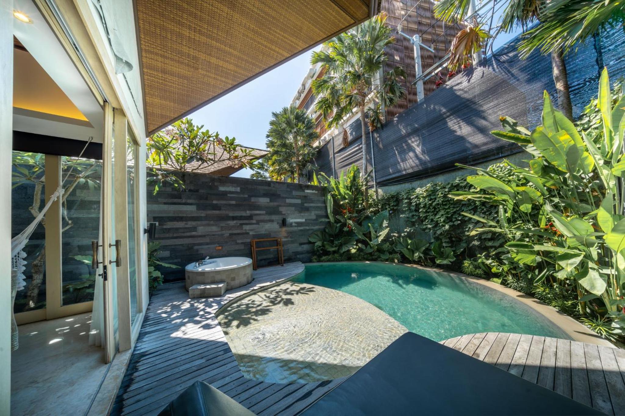 Smart One-Bedroom Private Pool Villa - Near Construction - Photo 6