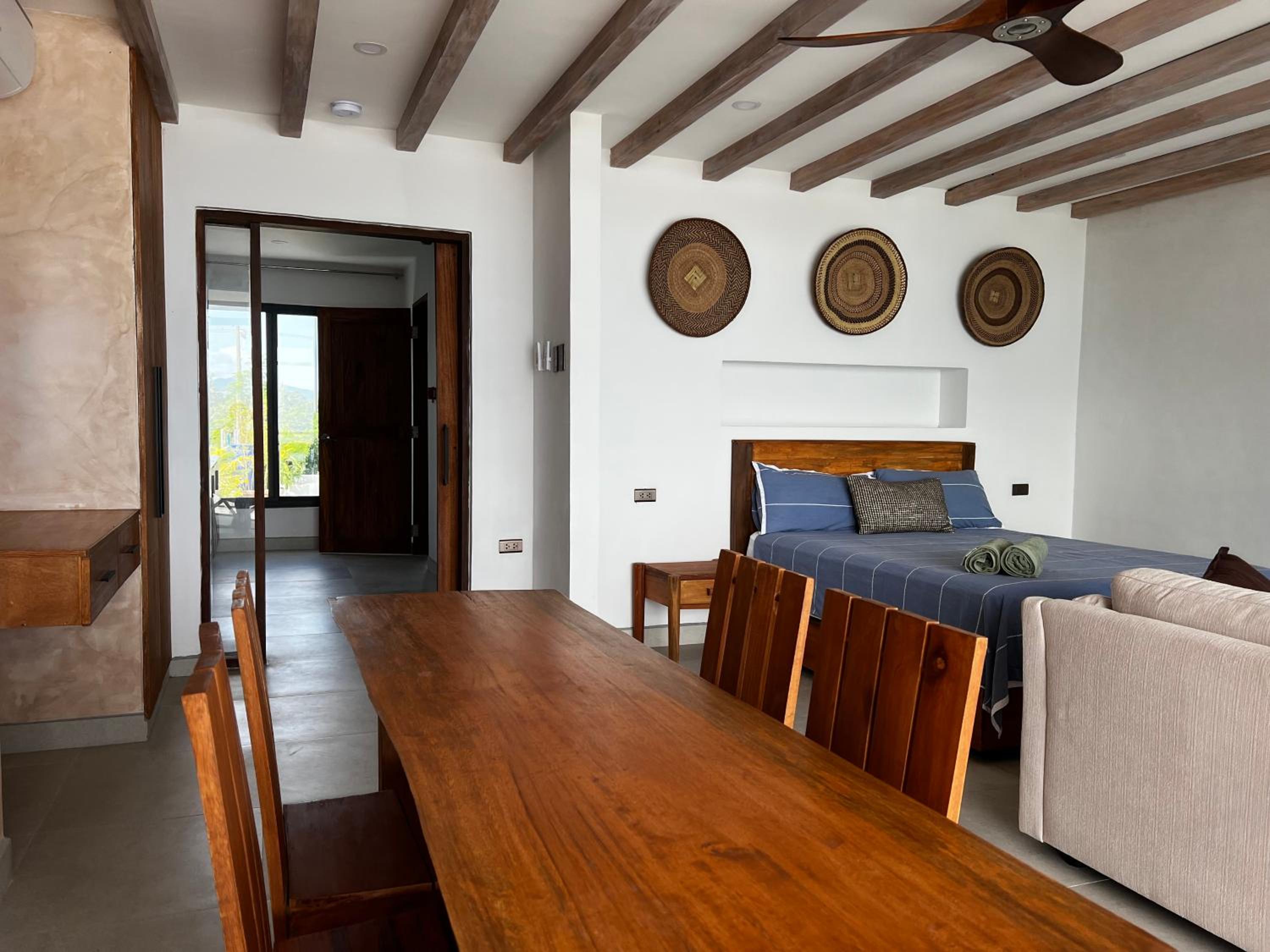 Queen Suite with Sea View