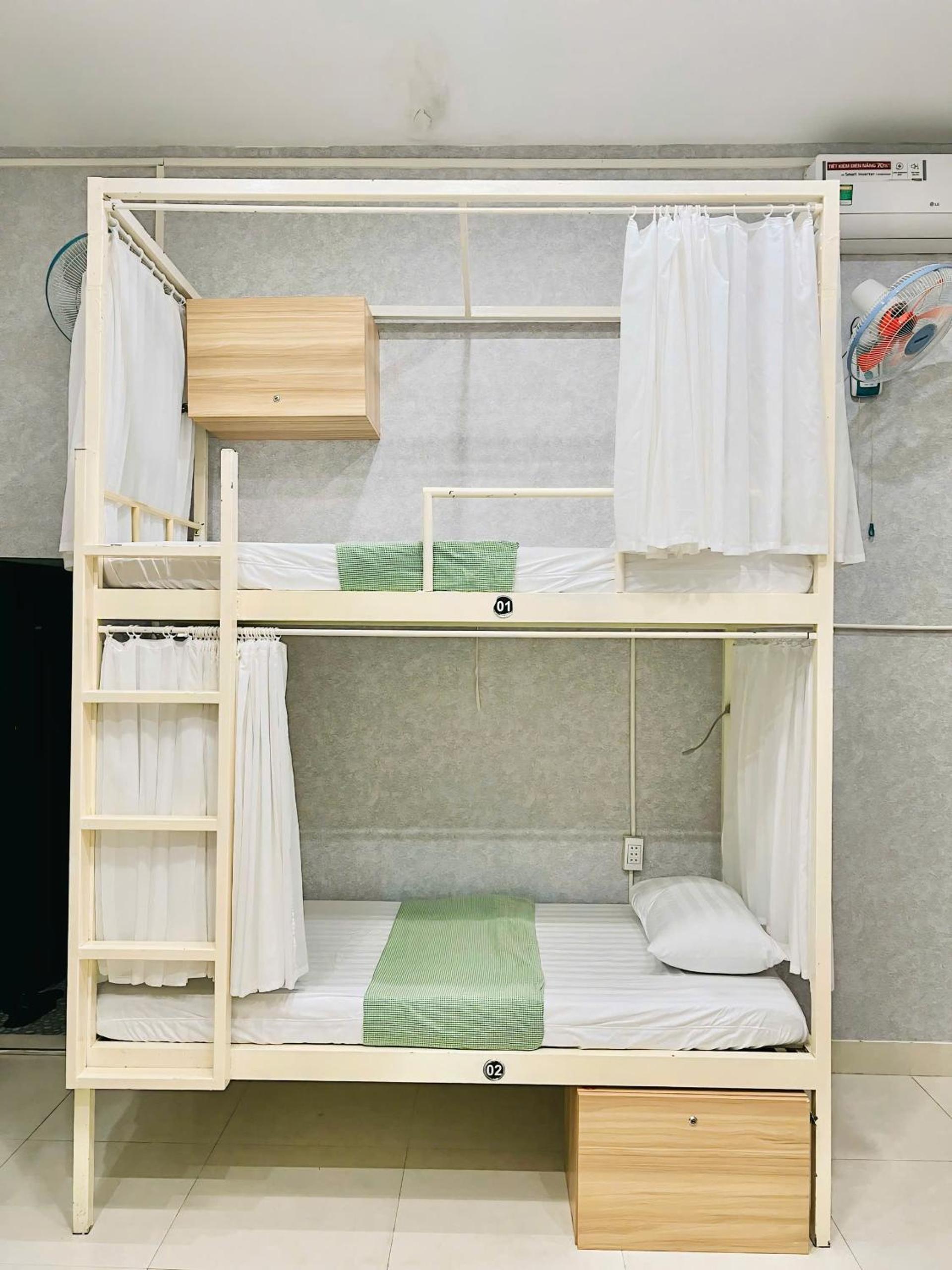 Single Bed in 10-Bed Dormitory Room photo 3
