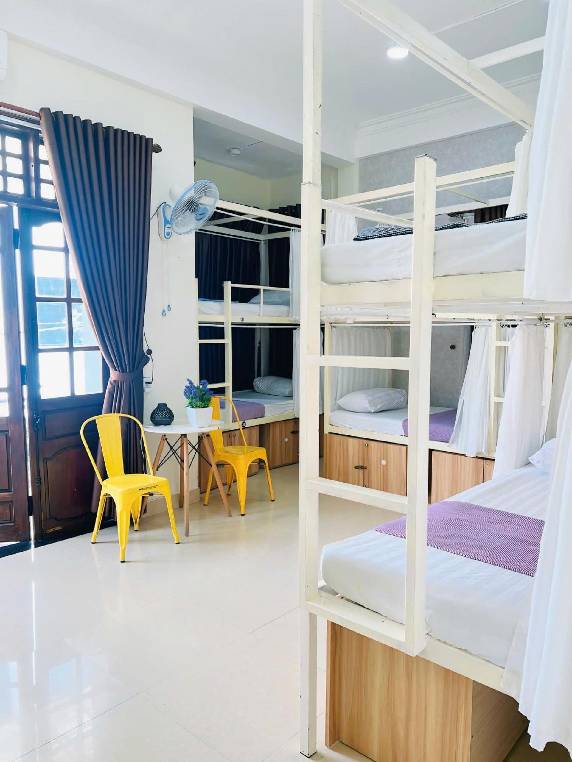 Bed in 8-Bed Mixed Dormitory Room photo 2