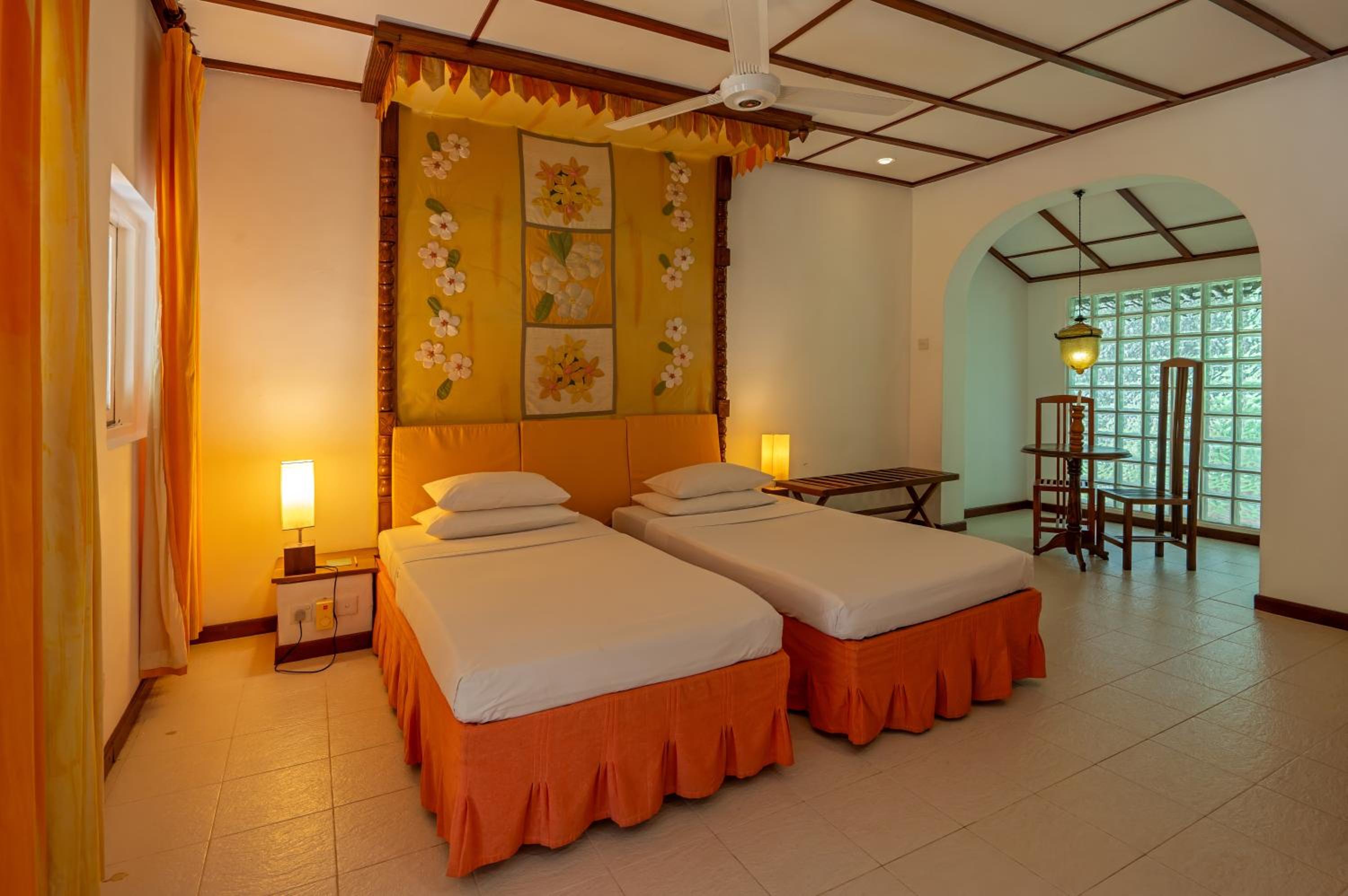Deluxe Twin with 10 minutes FREE Head Massage maximum for 1 person per room & 15% Discount on Beverages
