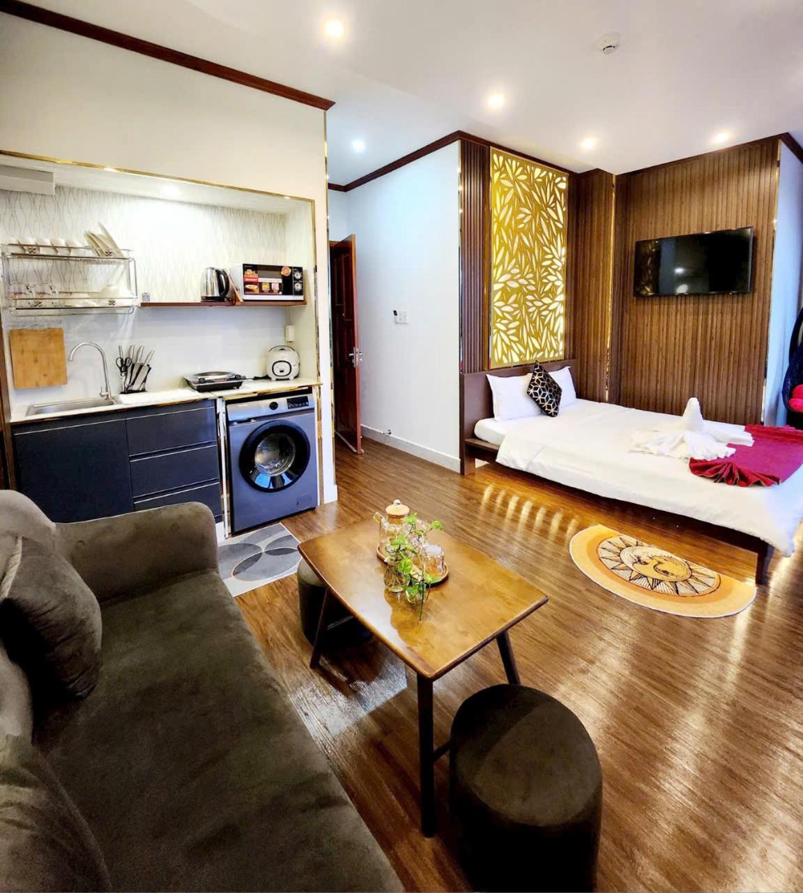 Classic One-Bedroom Apartment with King Bed photo 2