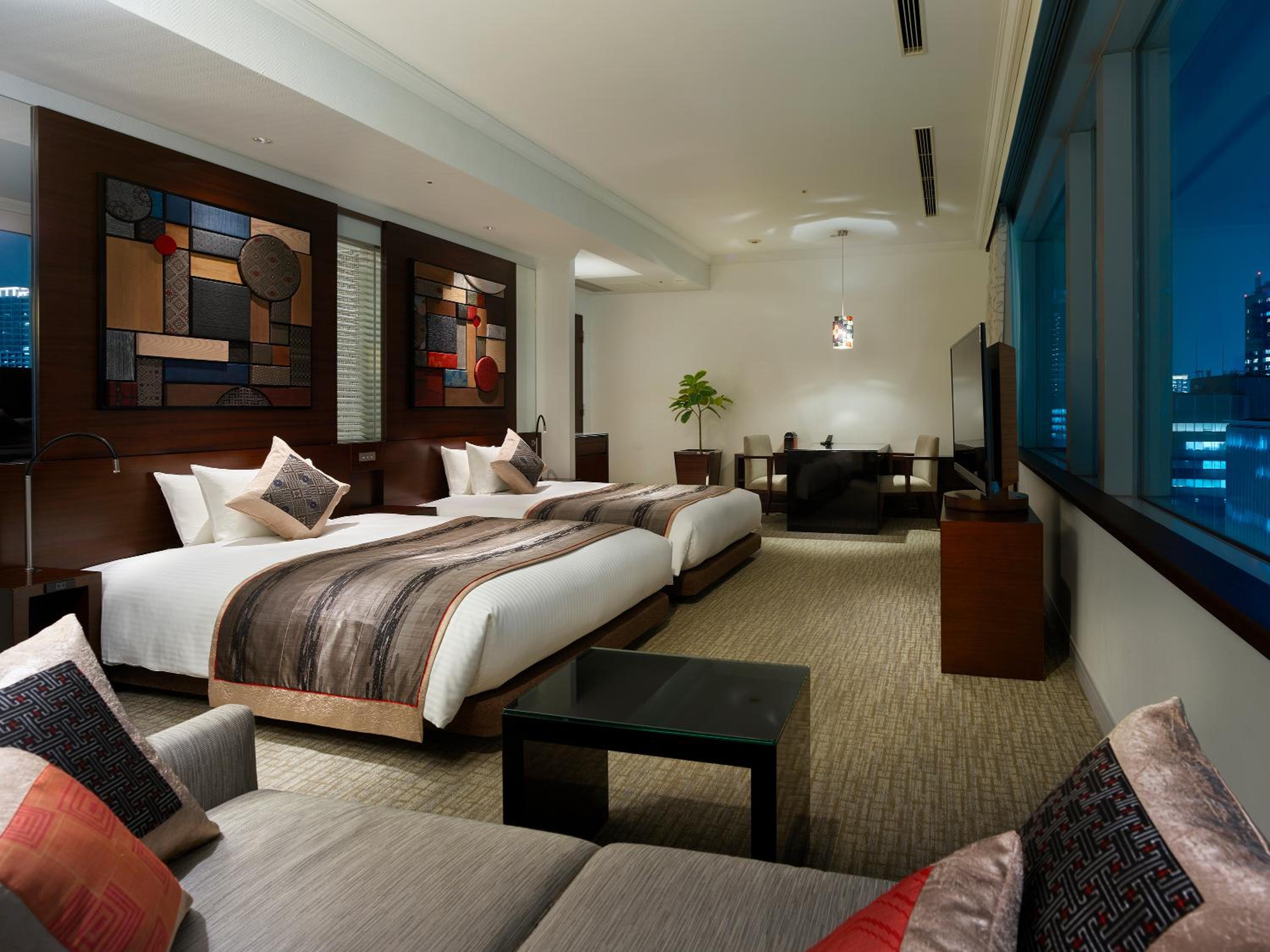 Deluxe King Room - Photo 3