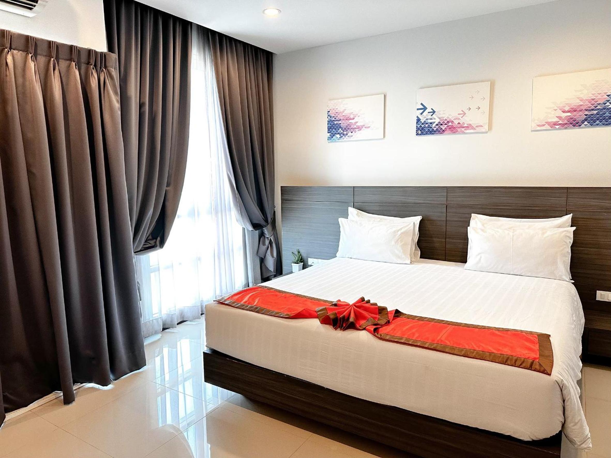 Double Room with Balcony (2 Adults + 1 Child)