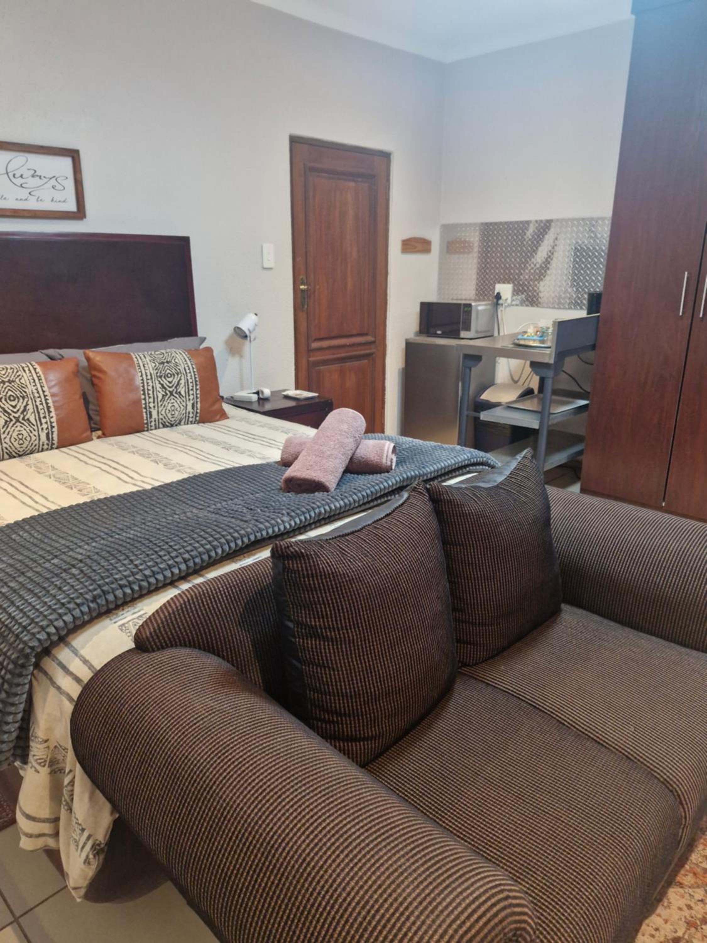 Double Room with Patio - Photo 1