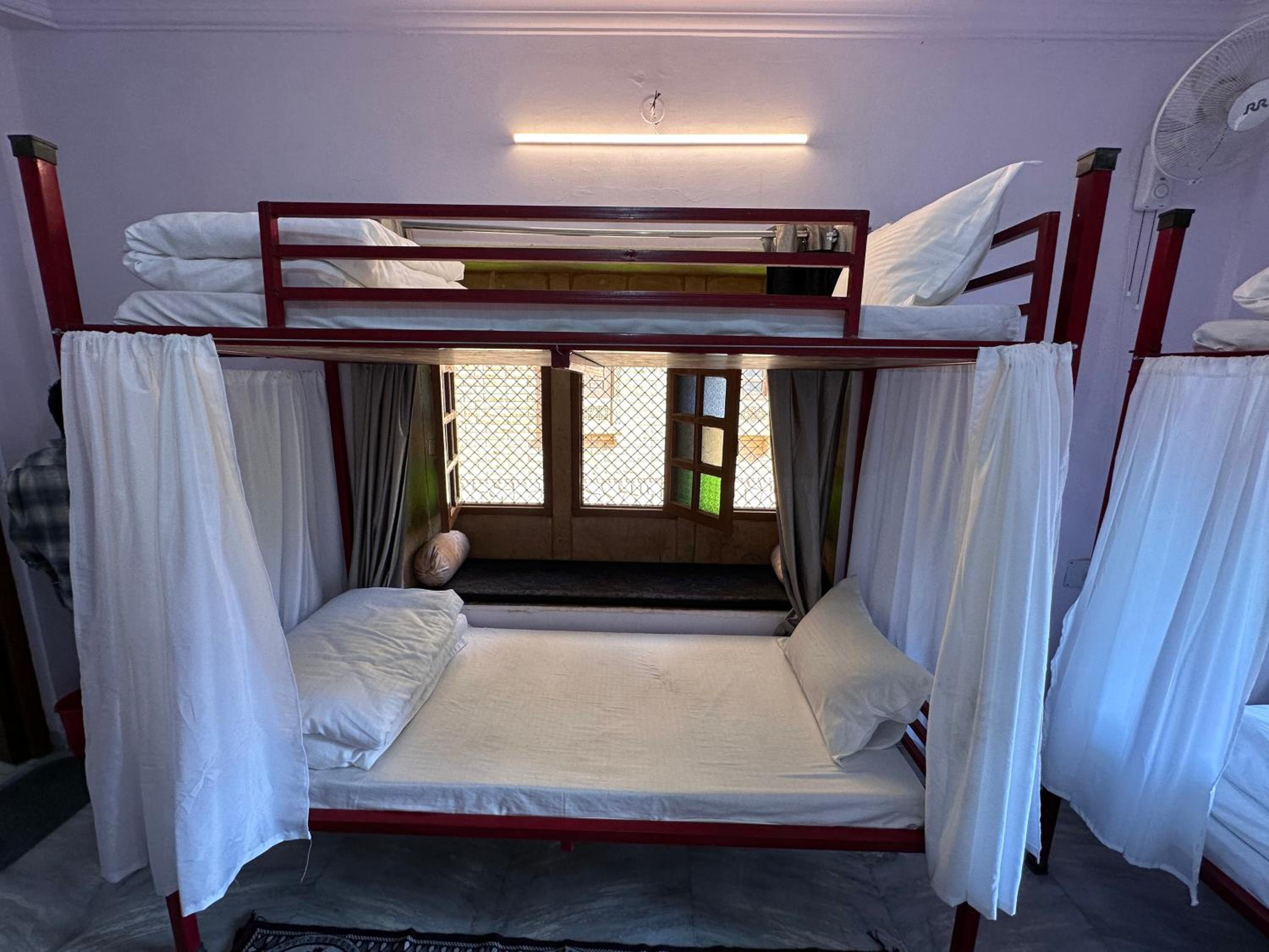 Bed In 6-Bed Dormitory Room photo 1