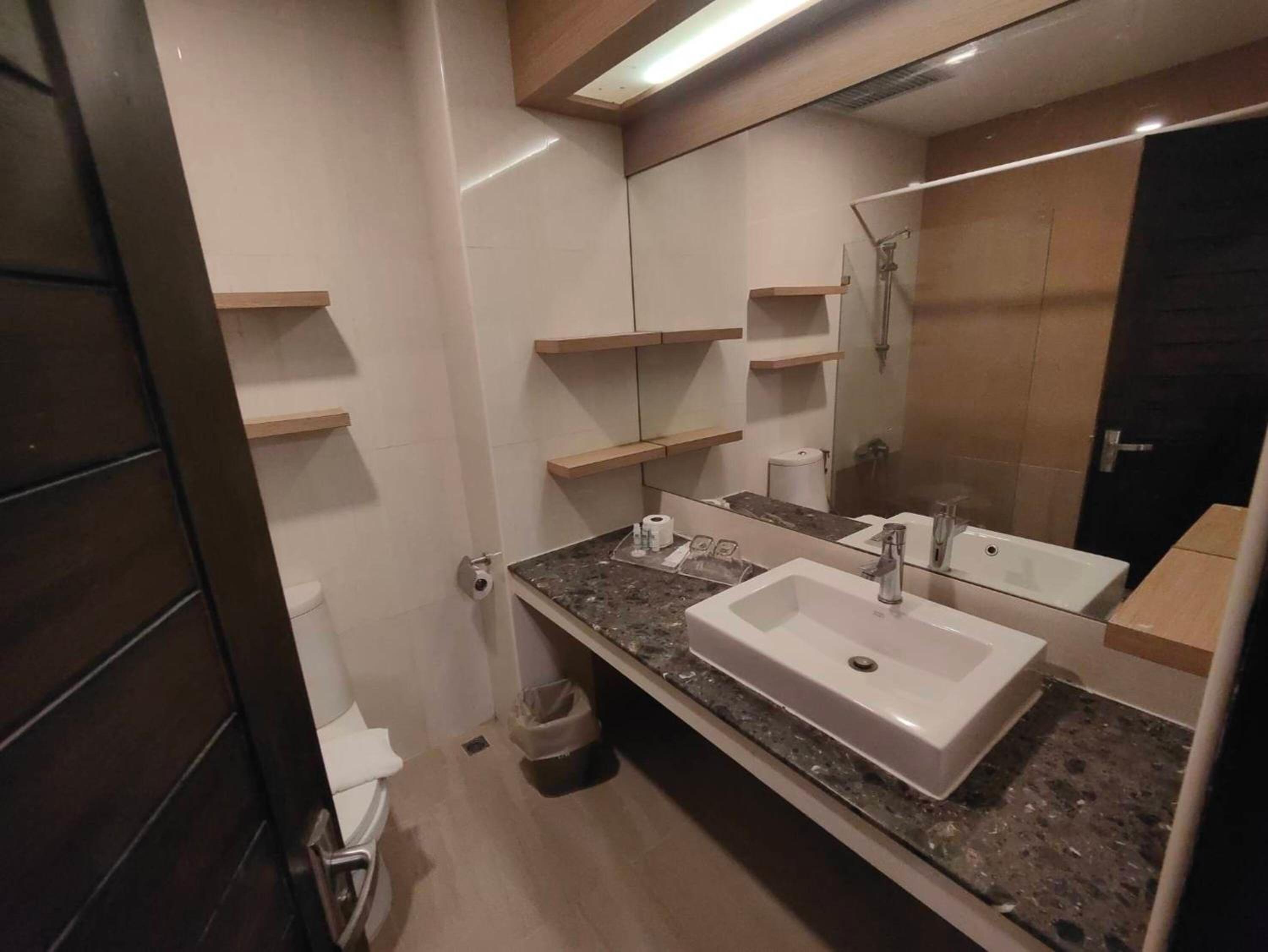 Triple Room with Shower - Photo 6