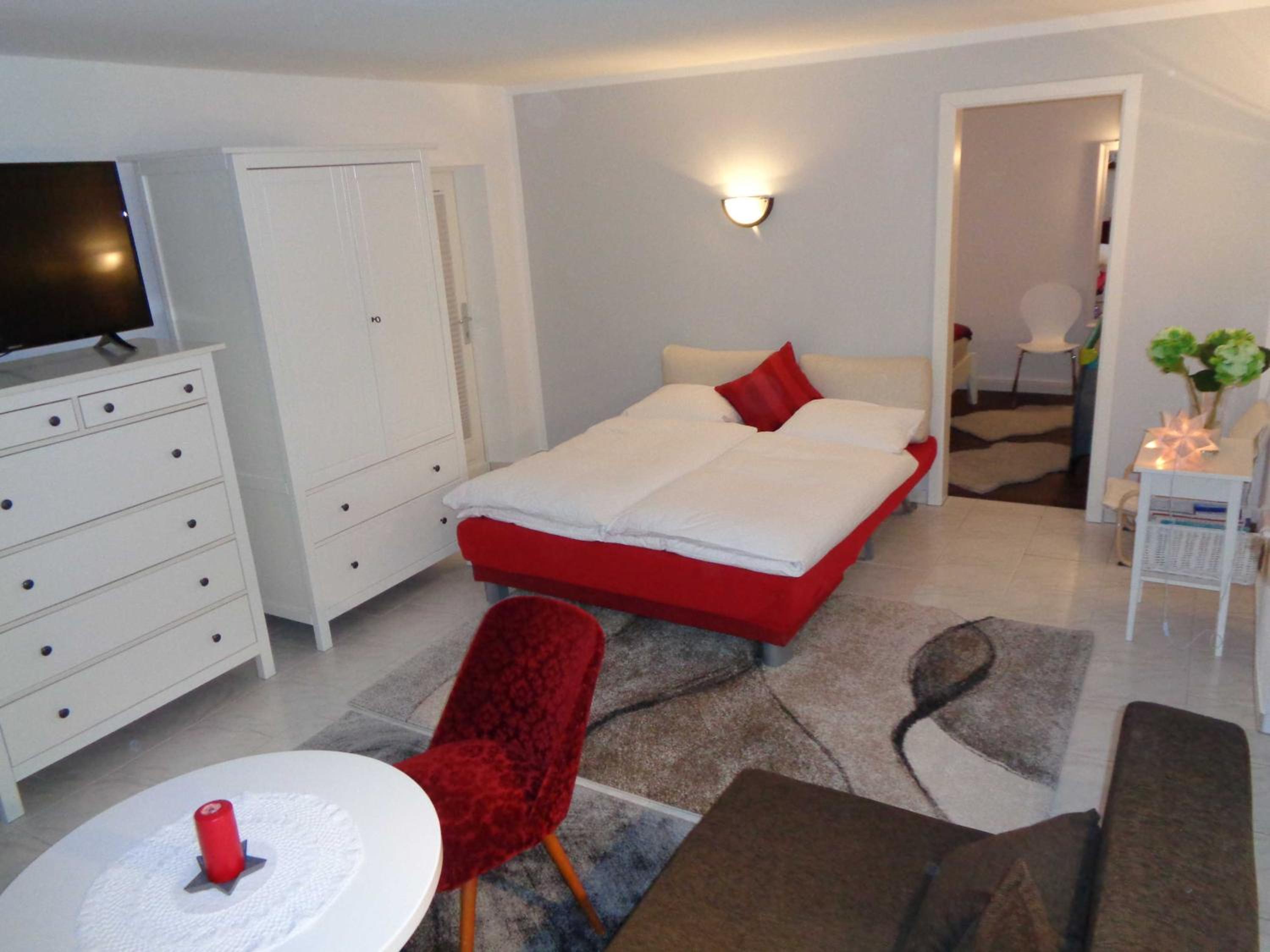One-Bedroom Apartment with Terrace photo 1
