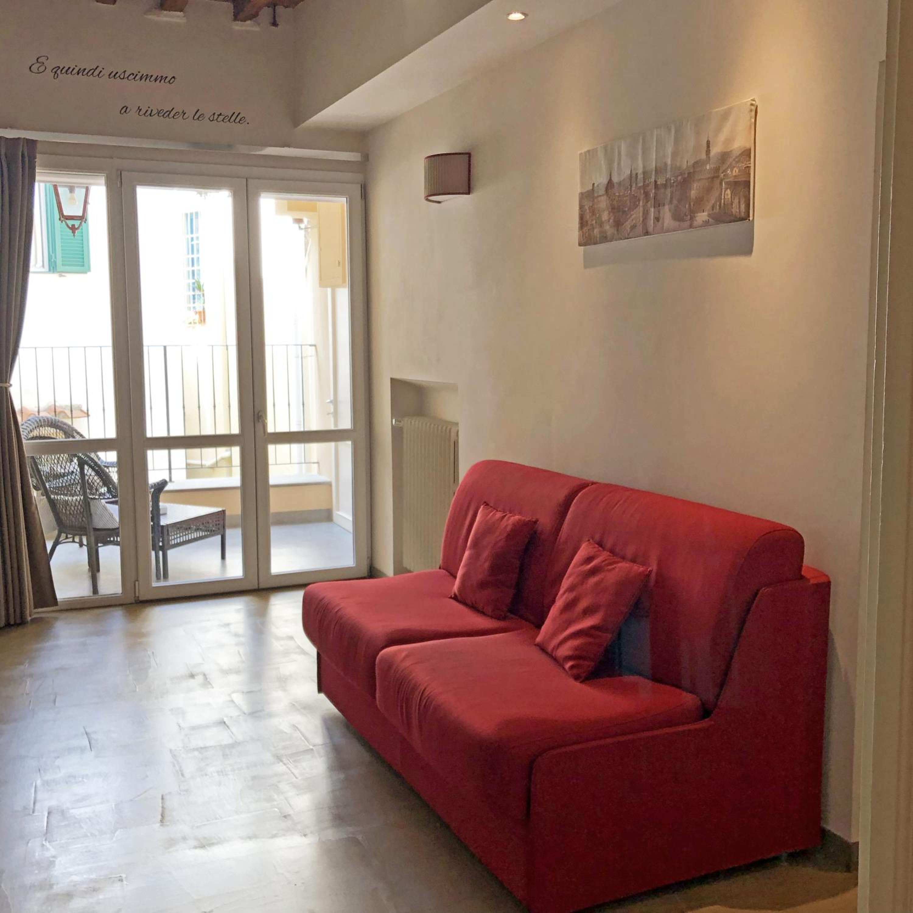 Apartment with Balcony photo 3