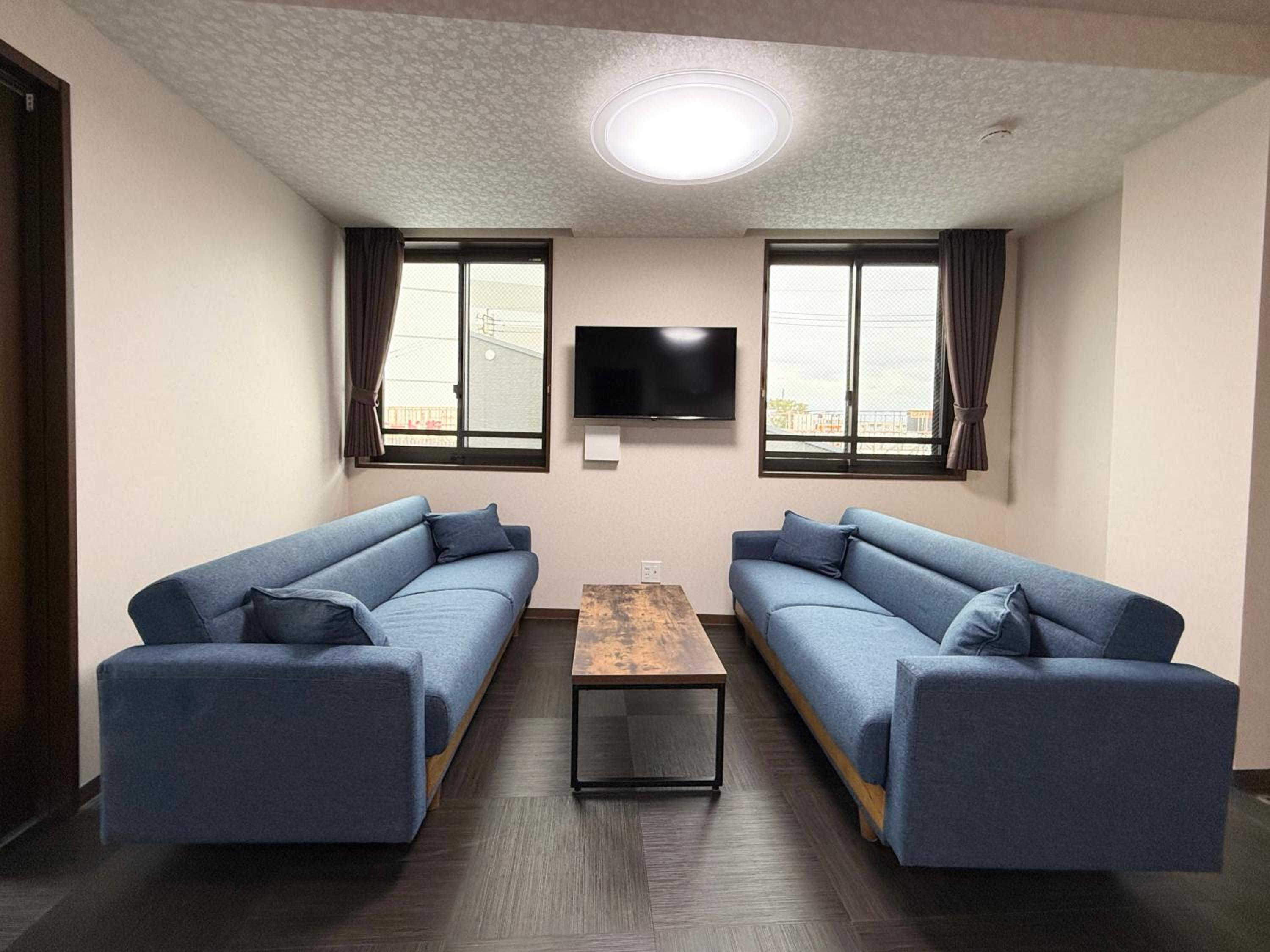 Three-Bedroom Apartment photo 1