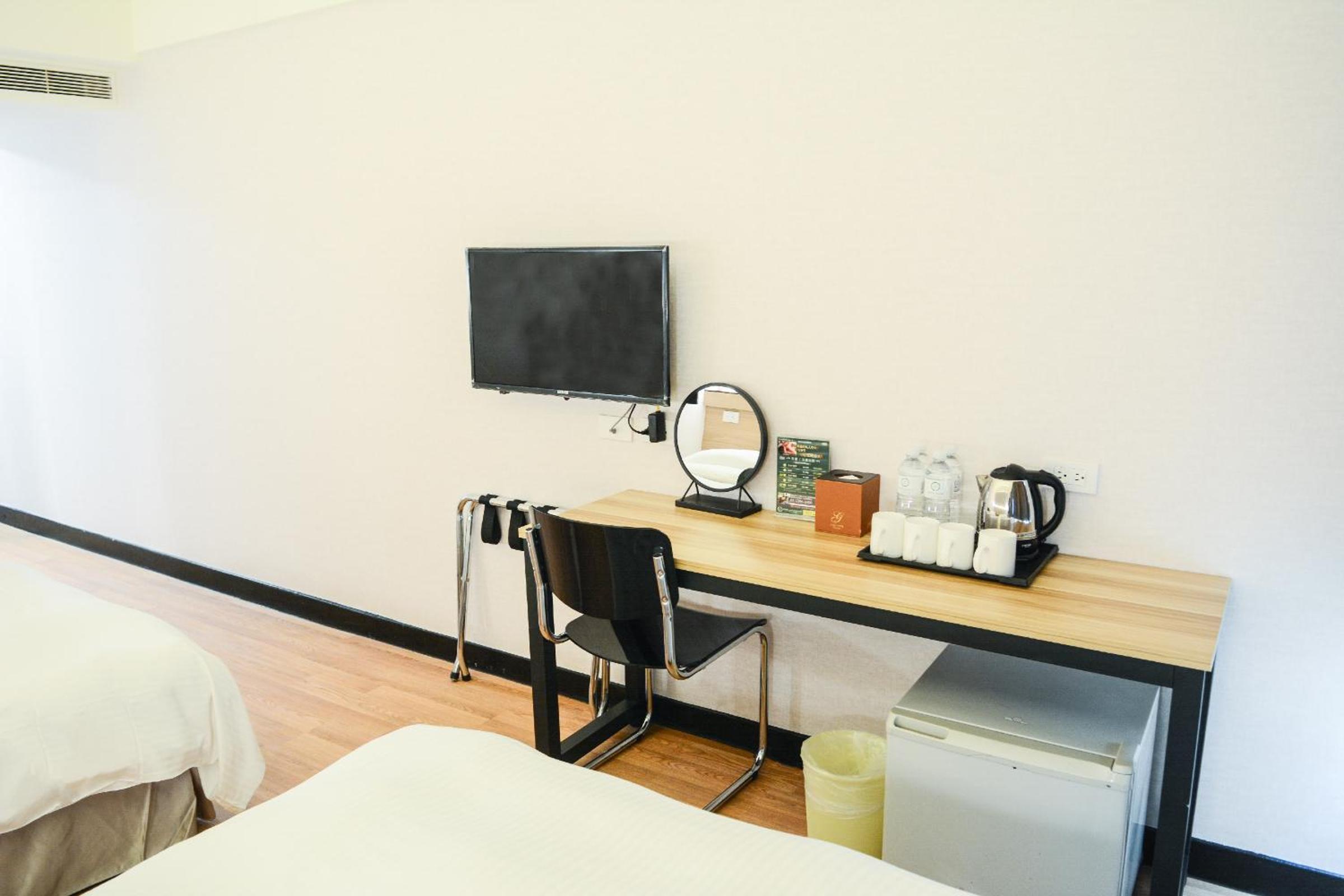 Classic Quadruple Room photo 2