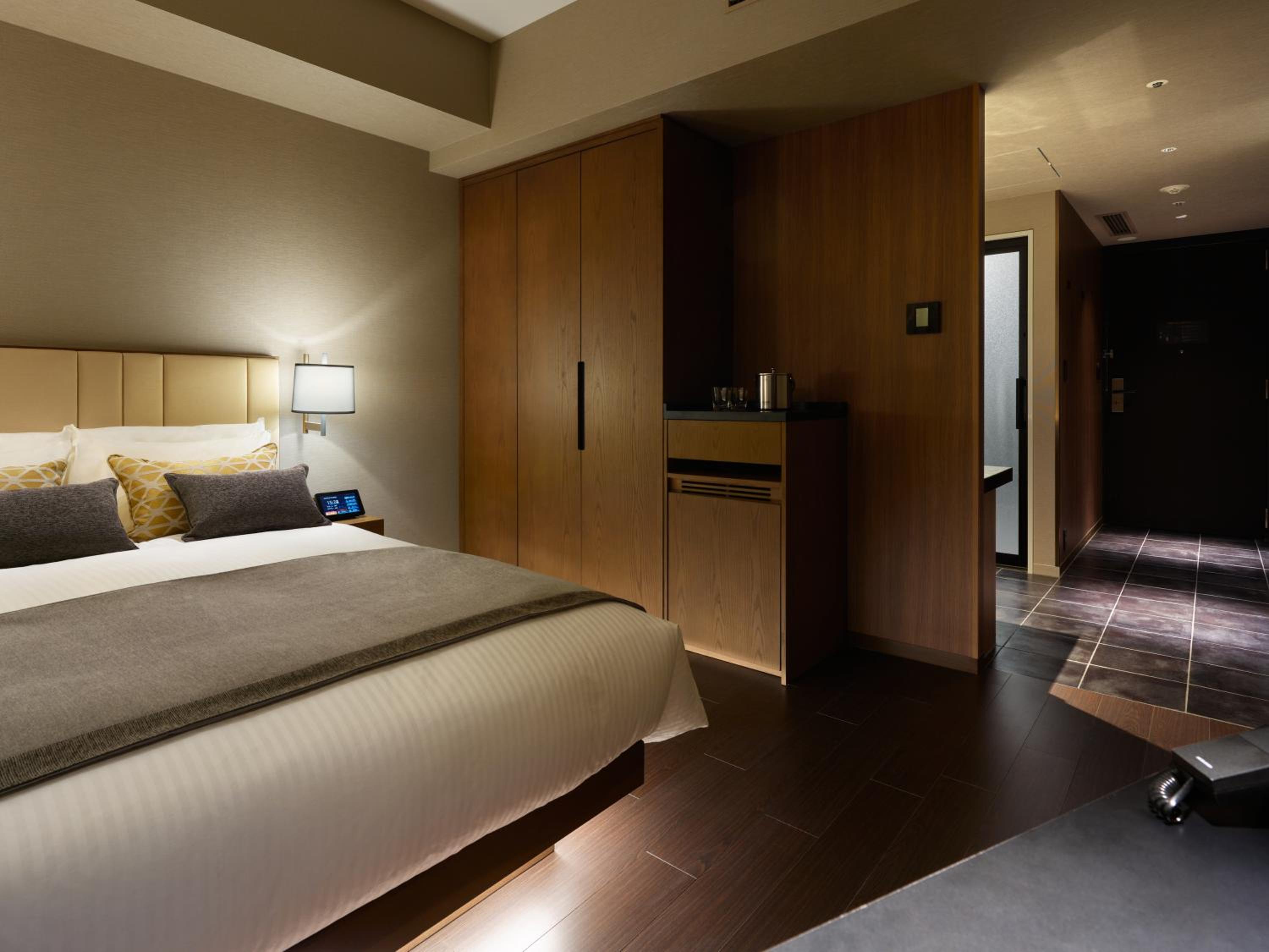 Accessible Queen Room - Photo 3