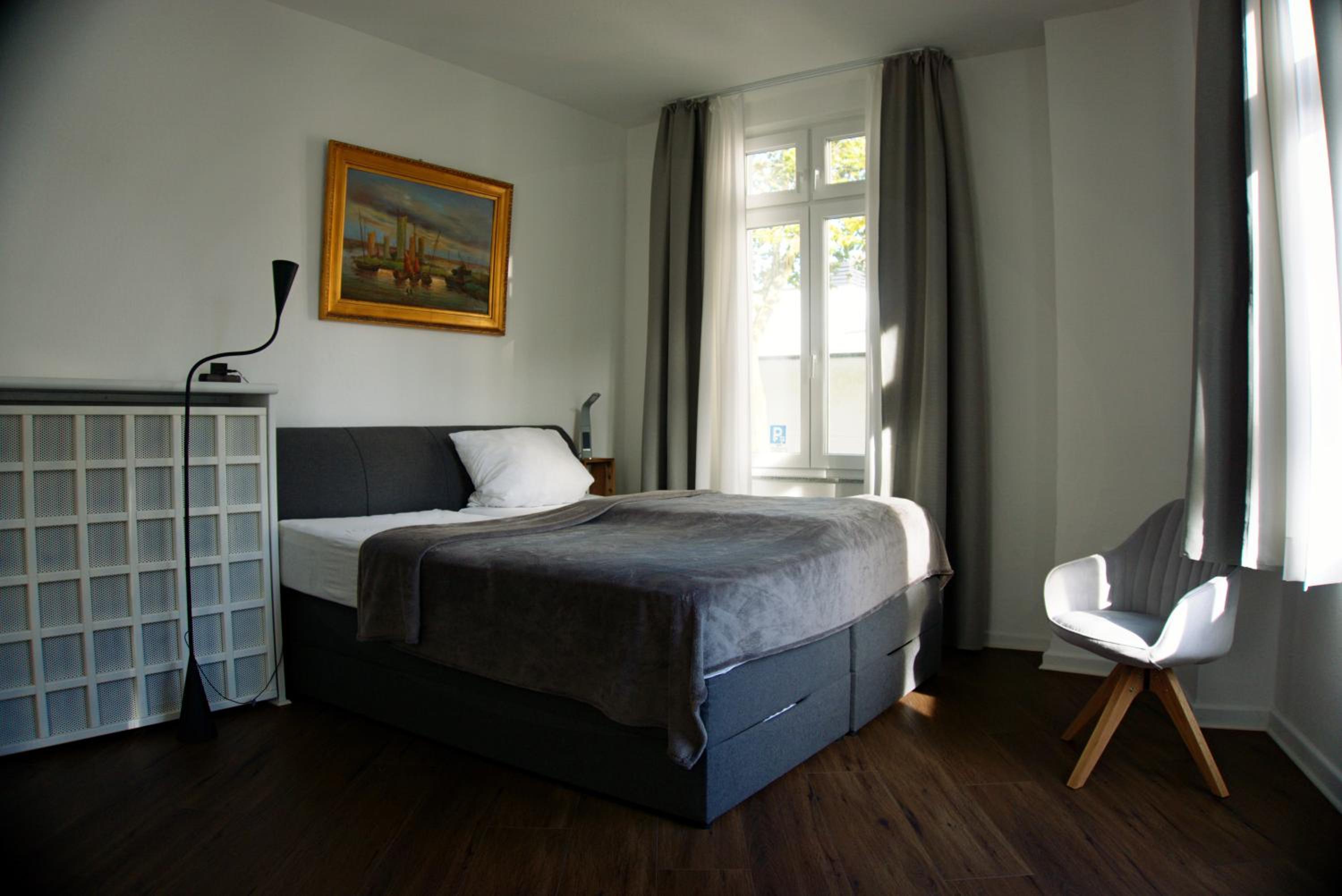  Double Room with Extra Bed - Photo 42