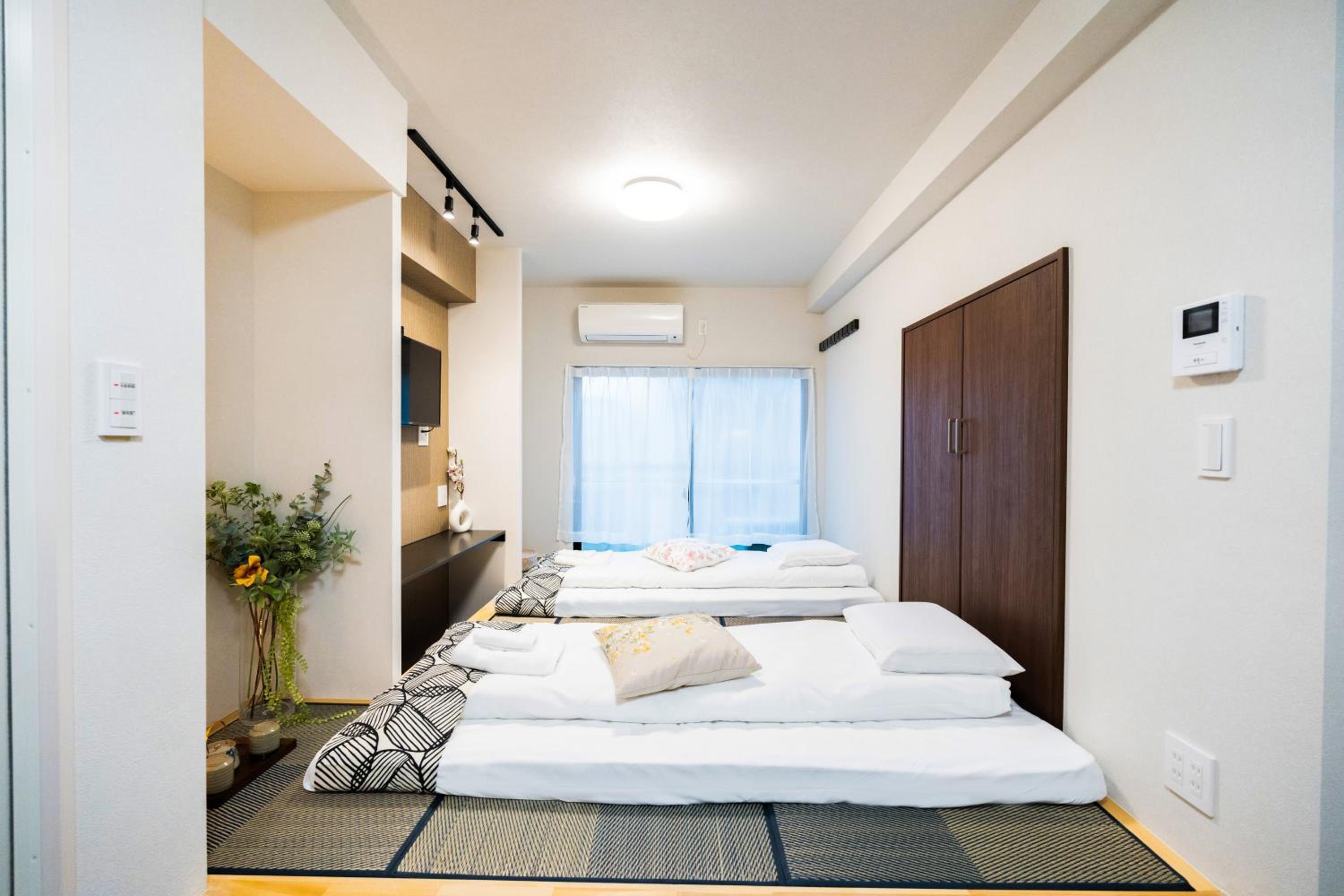 Deluxe Double Room with Shower photo 2