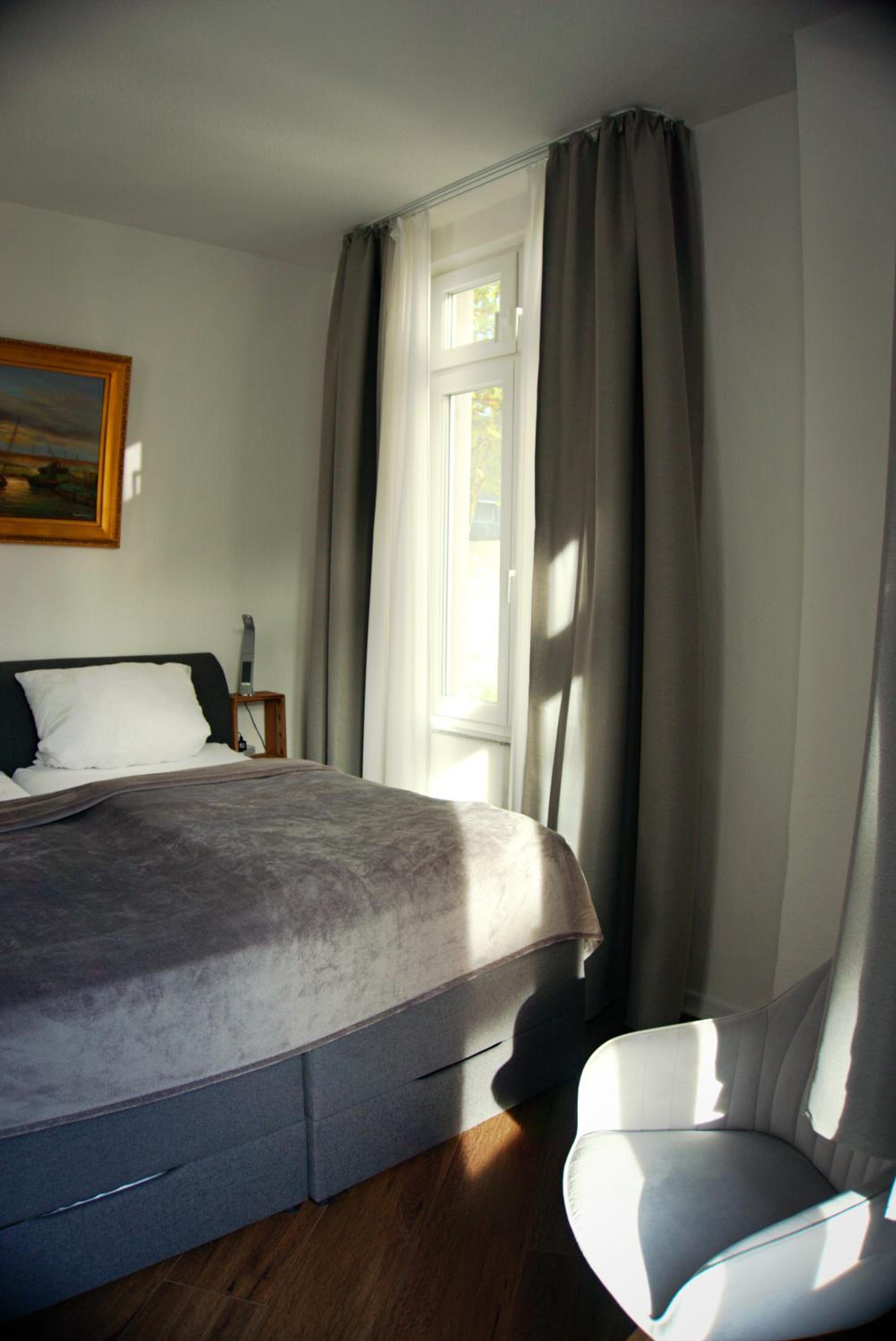  Double Room with Extra Bed - Photo 40