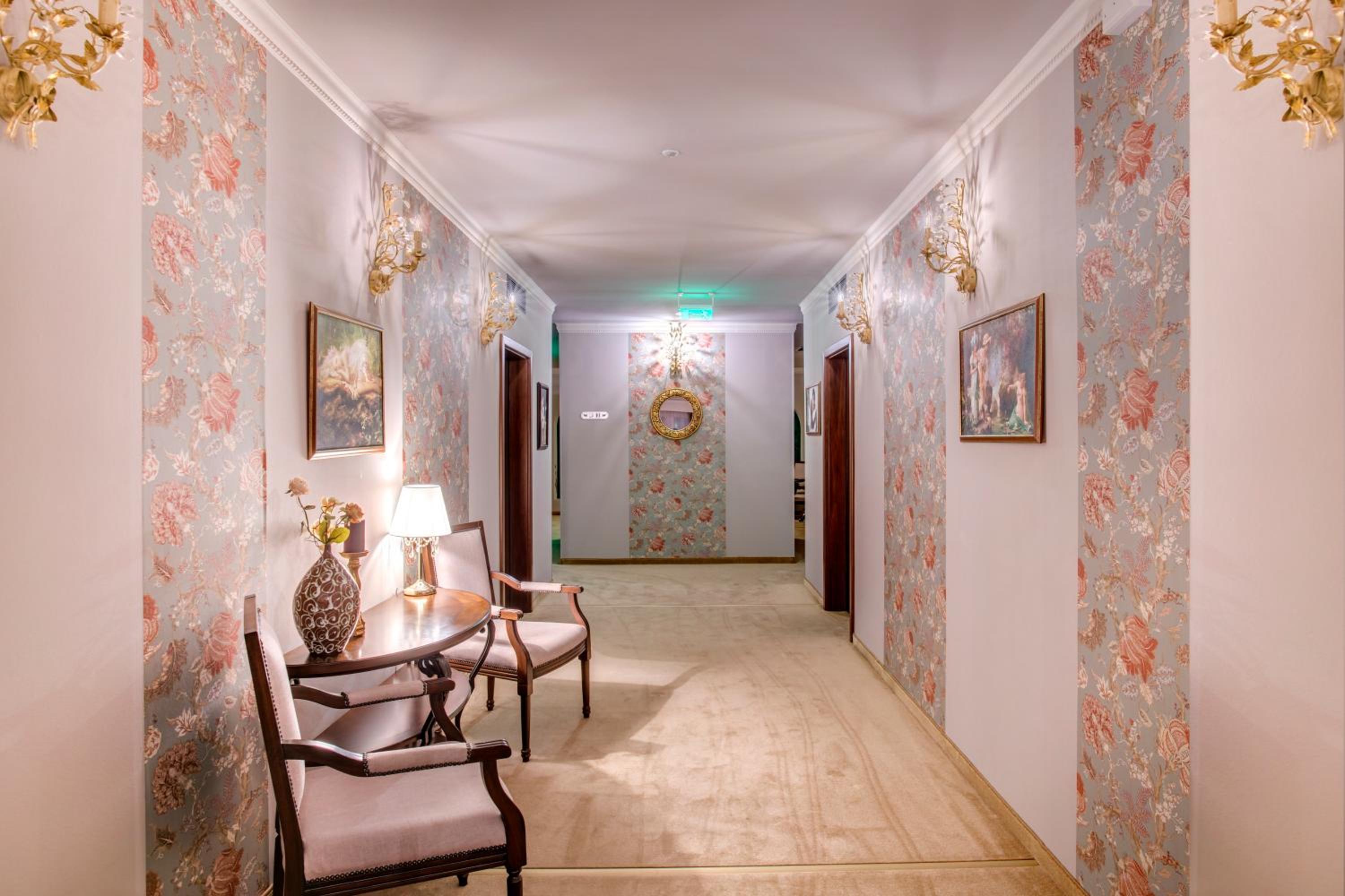 Deluxe Twin Room - Photo 2