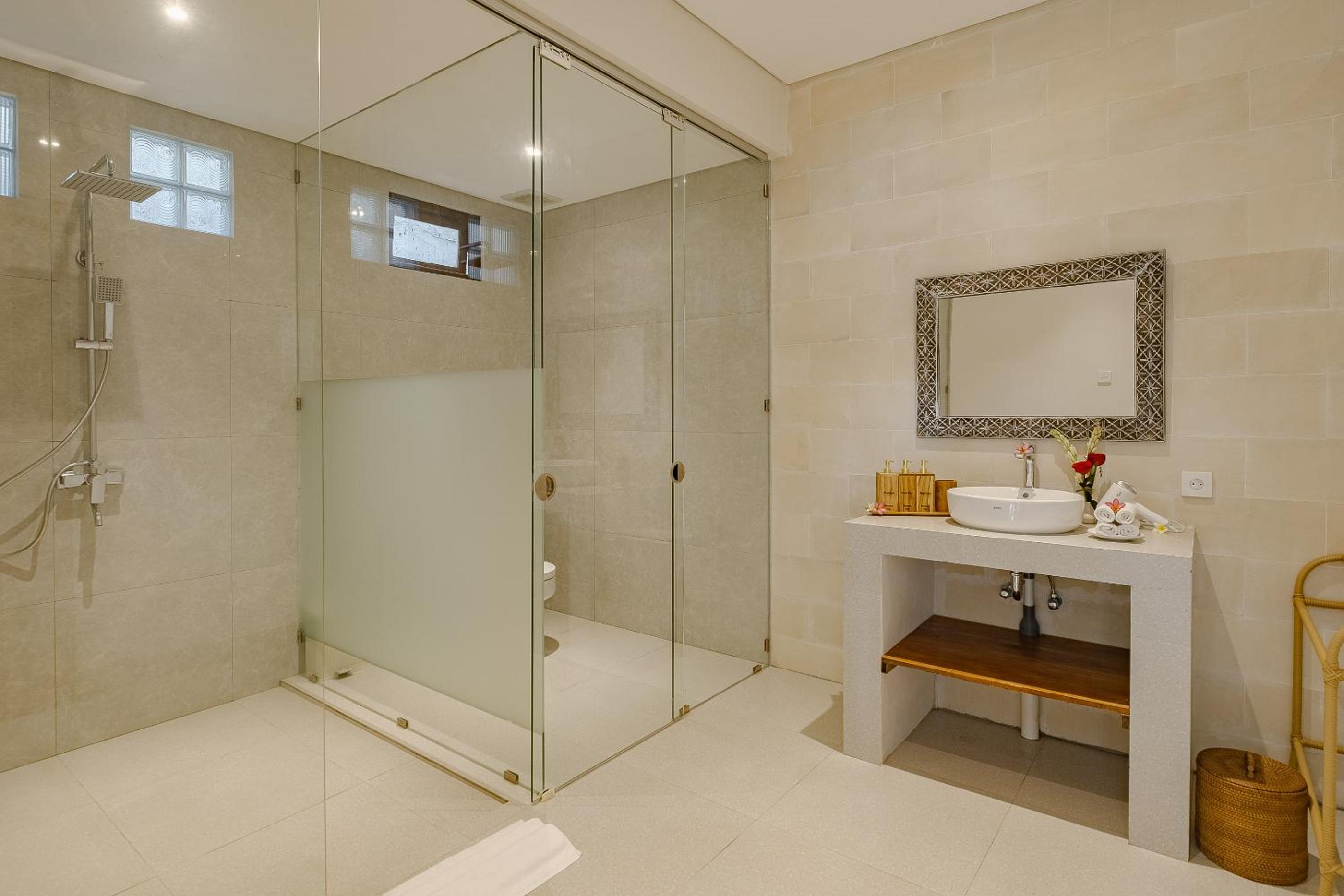 Two-Bedroom Villa - Photo 34