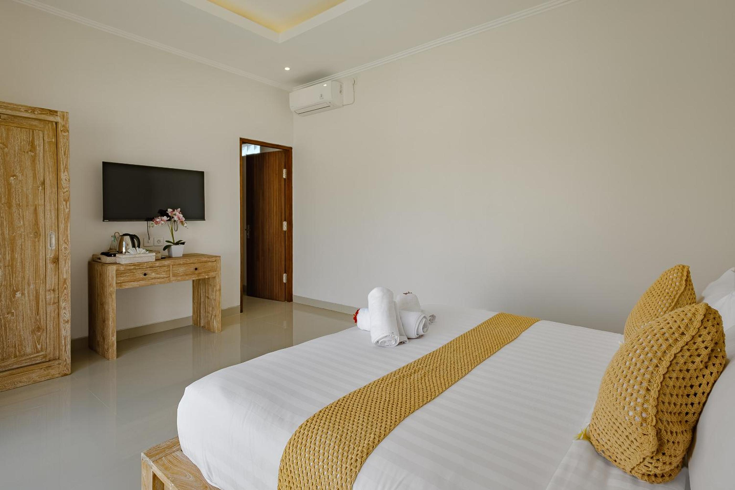 Two-Bedroom Villa - Photo 33