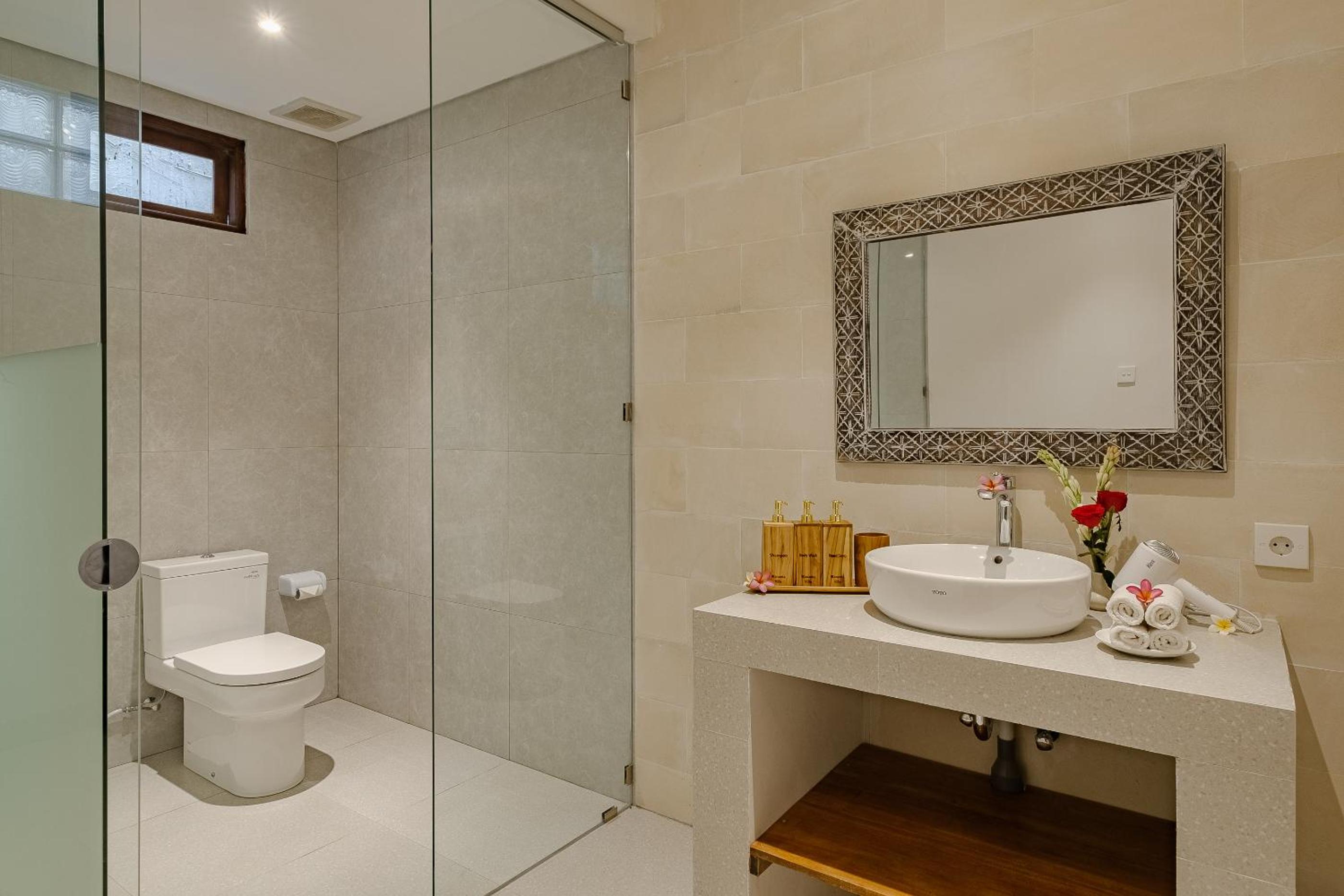 Two-Bedroom Villa - Photo 27