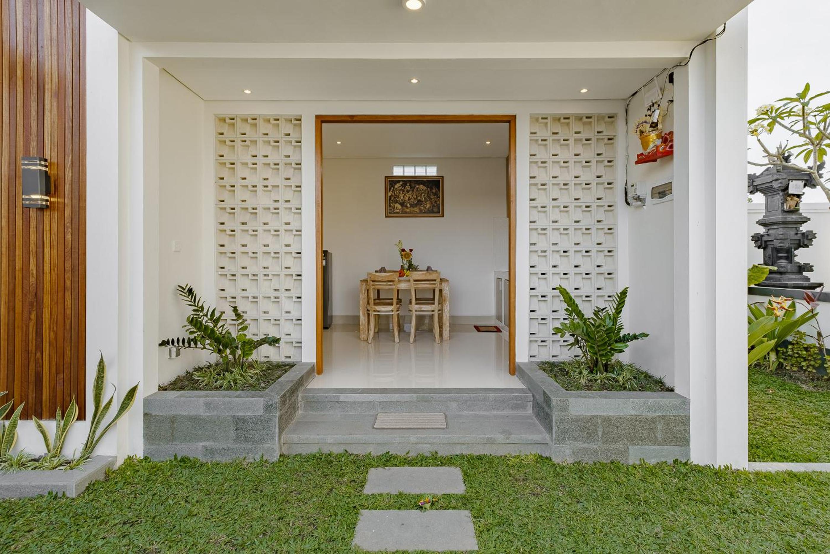 Two-Bedroom Villa - Photo 3