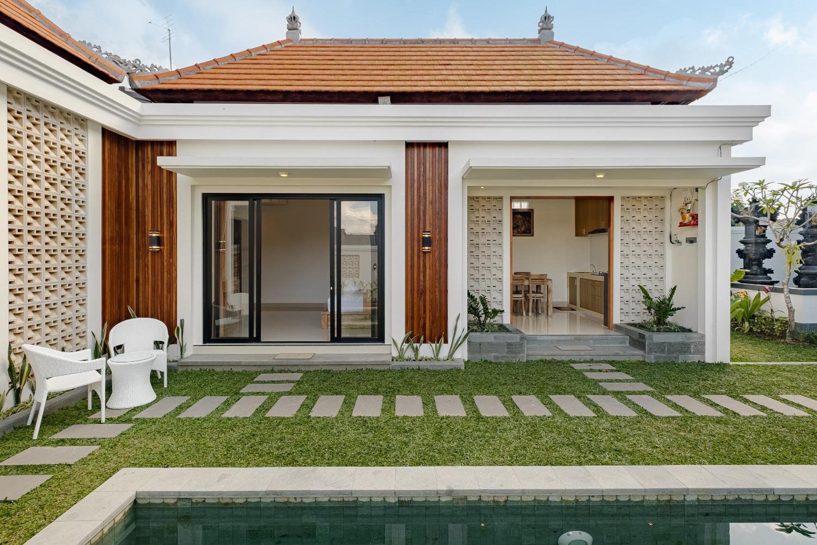Two-Bedroom Villa - Photo 10