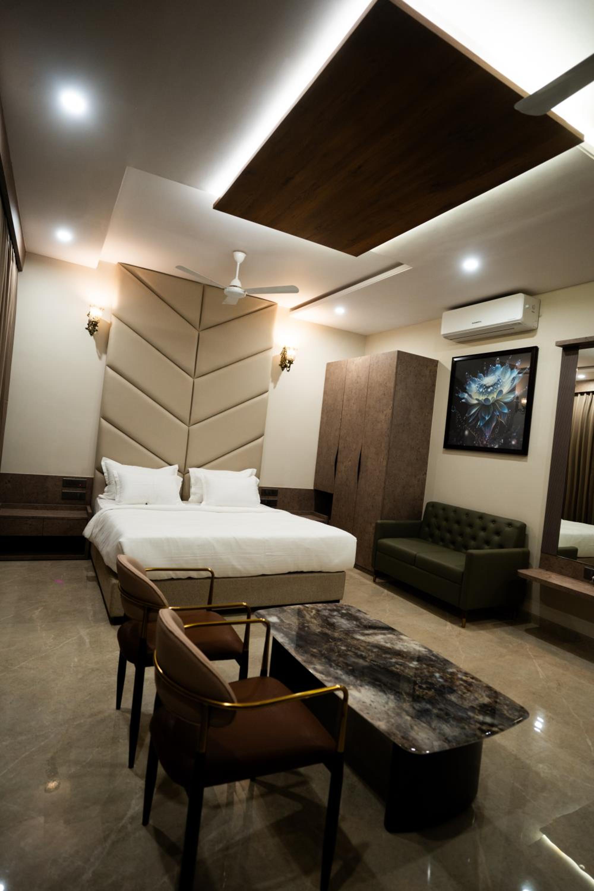 Suite photo 1