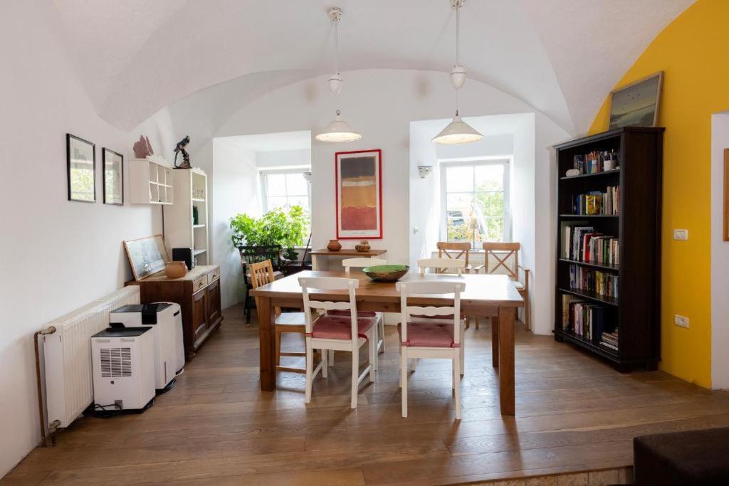 Apartment - Photo 5