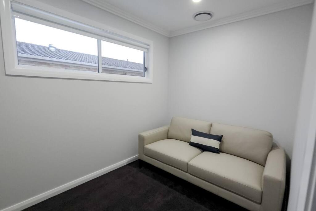 Three-Bedroom House photo 1