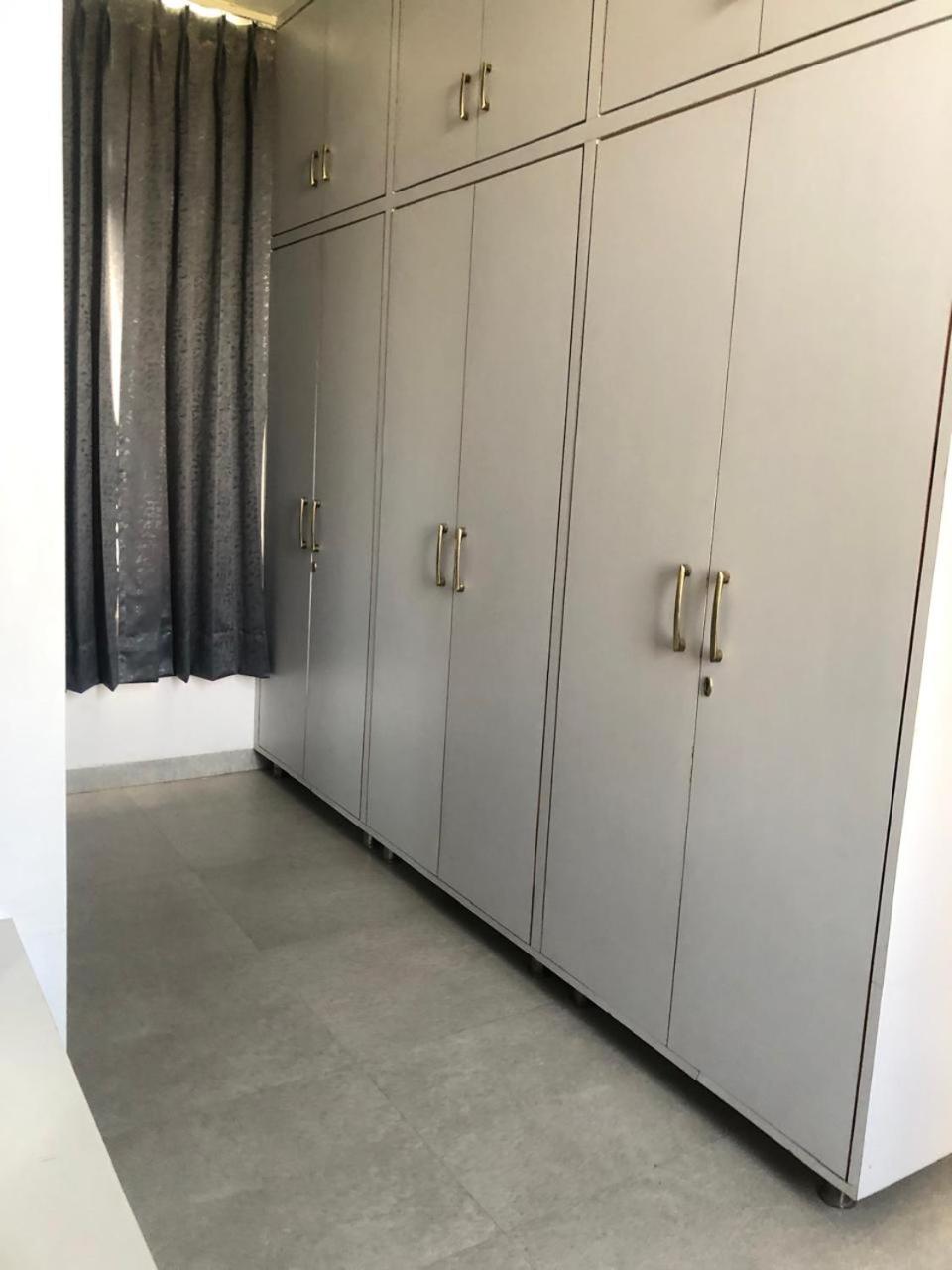 Small Single Room photo 1