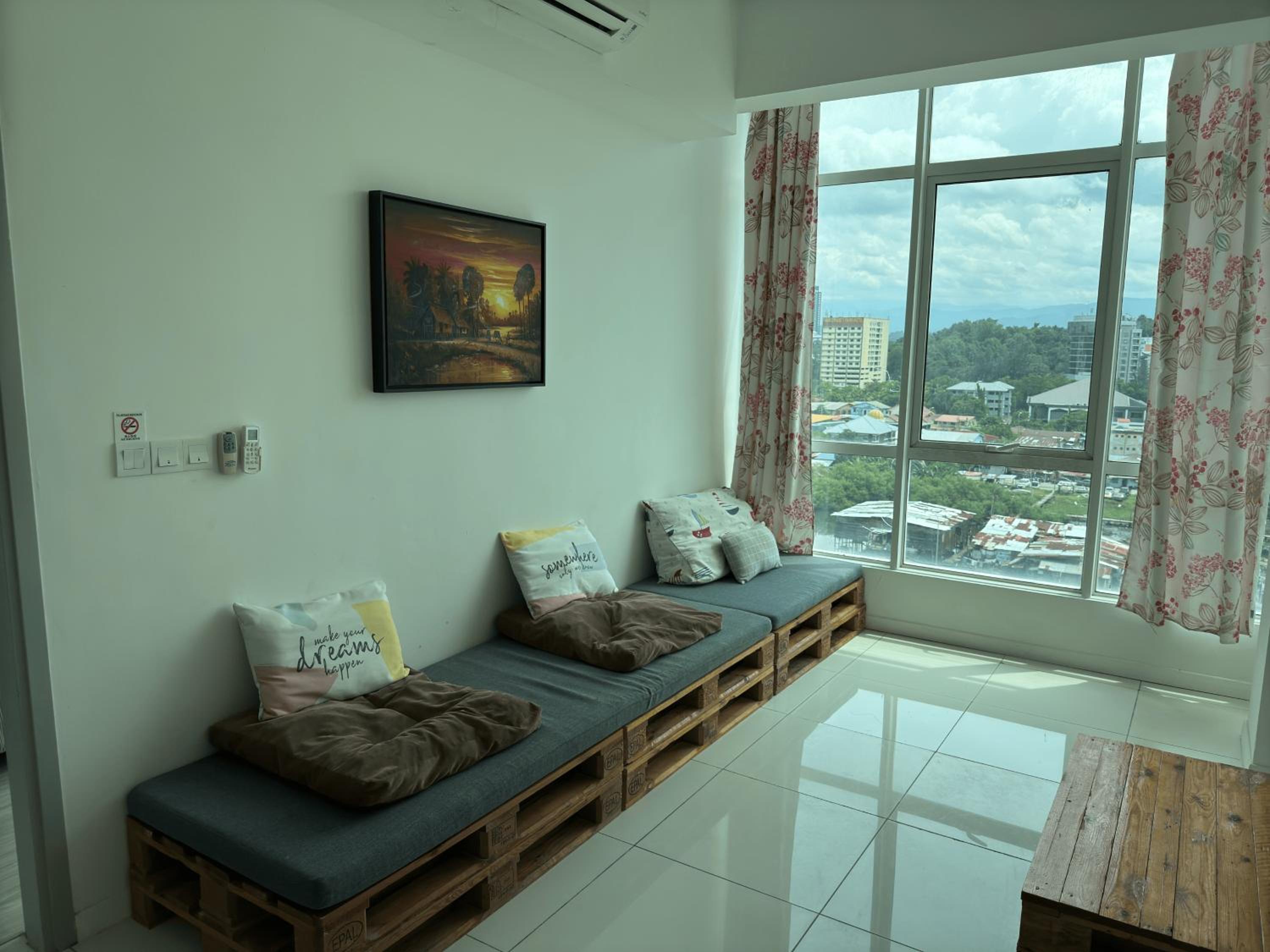 Two-Bedroom Deluxe Apartment - Photo 2