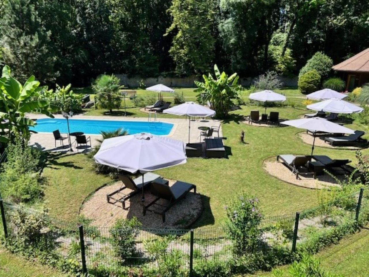 Pool Pavilion Deluxe - Photo 4