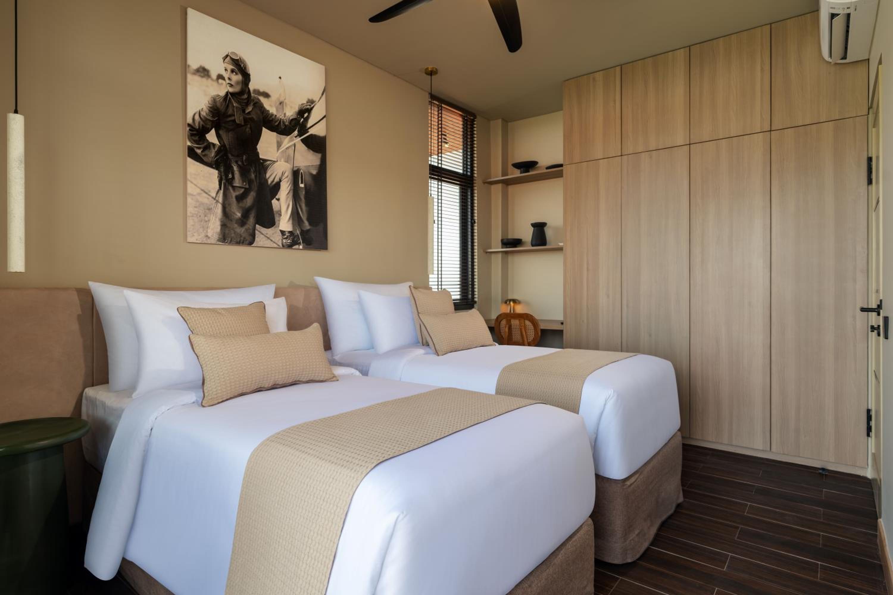 Deluxe Suite - Photo 1