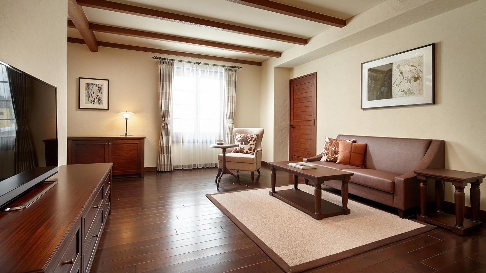 Deluxe Suite - Lodge Building