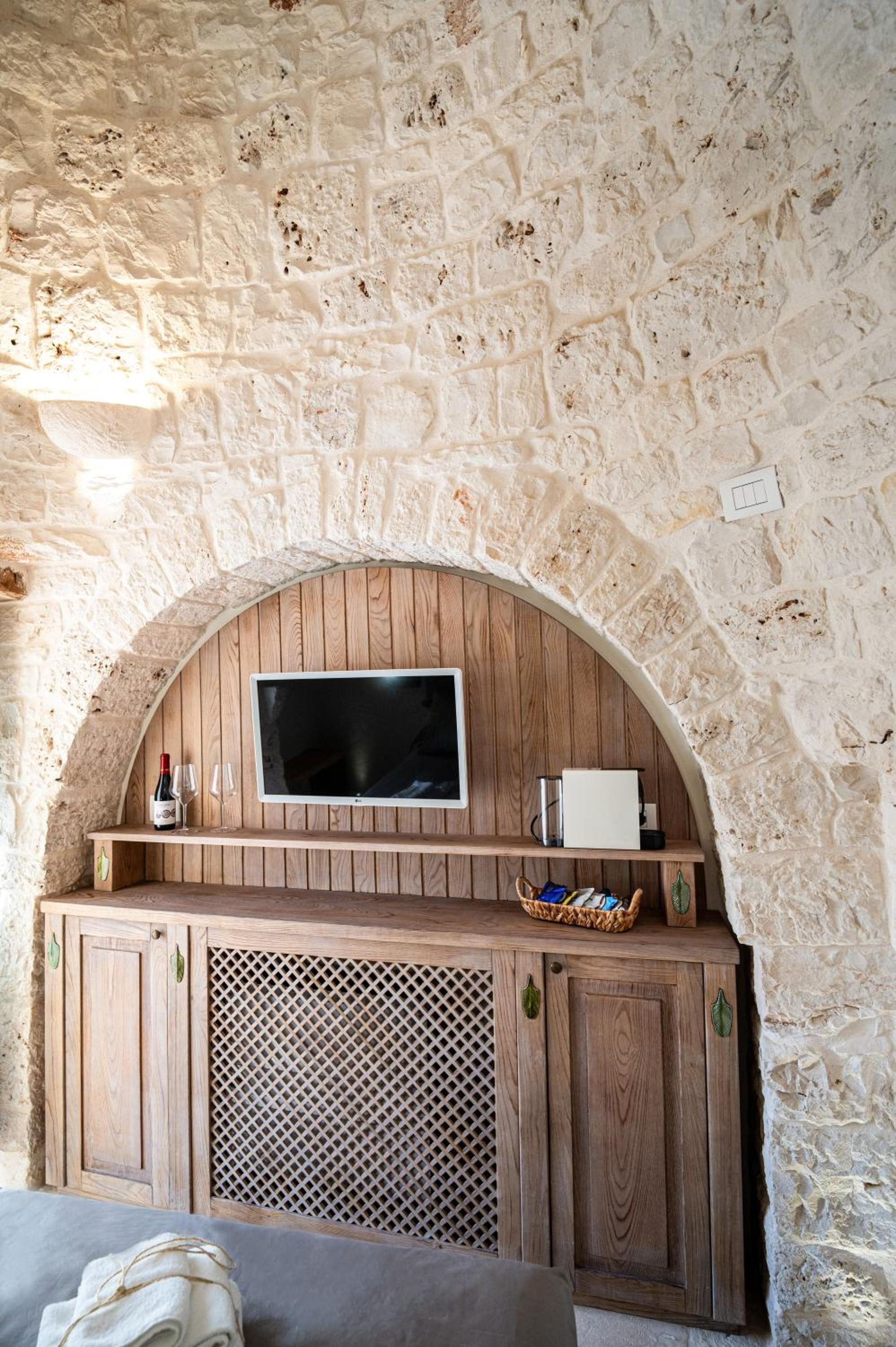 One-Bedroom House - Photo 1