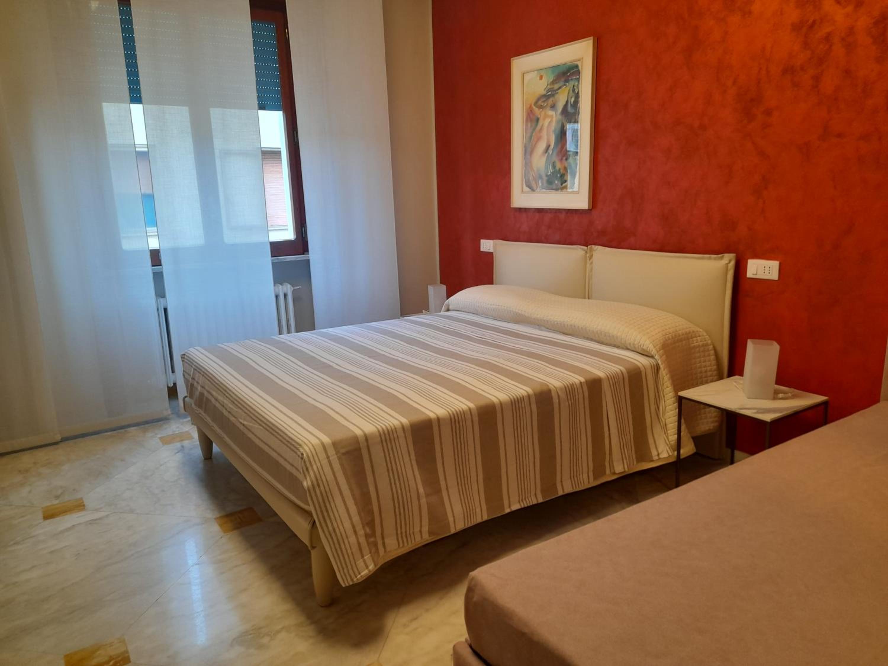 Deluxe Room (2 Adults + 1 Child) photo 3